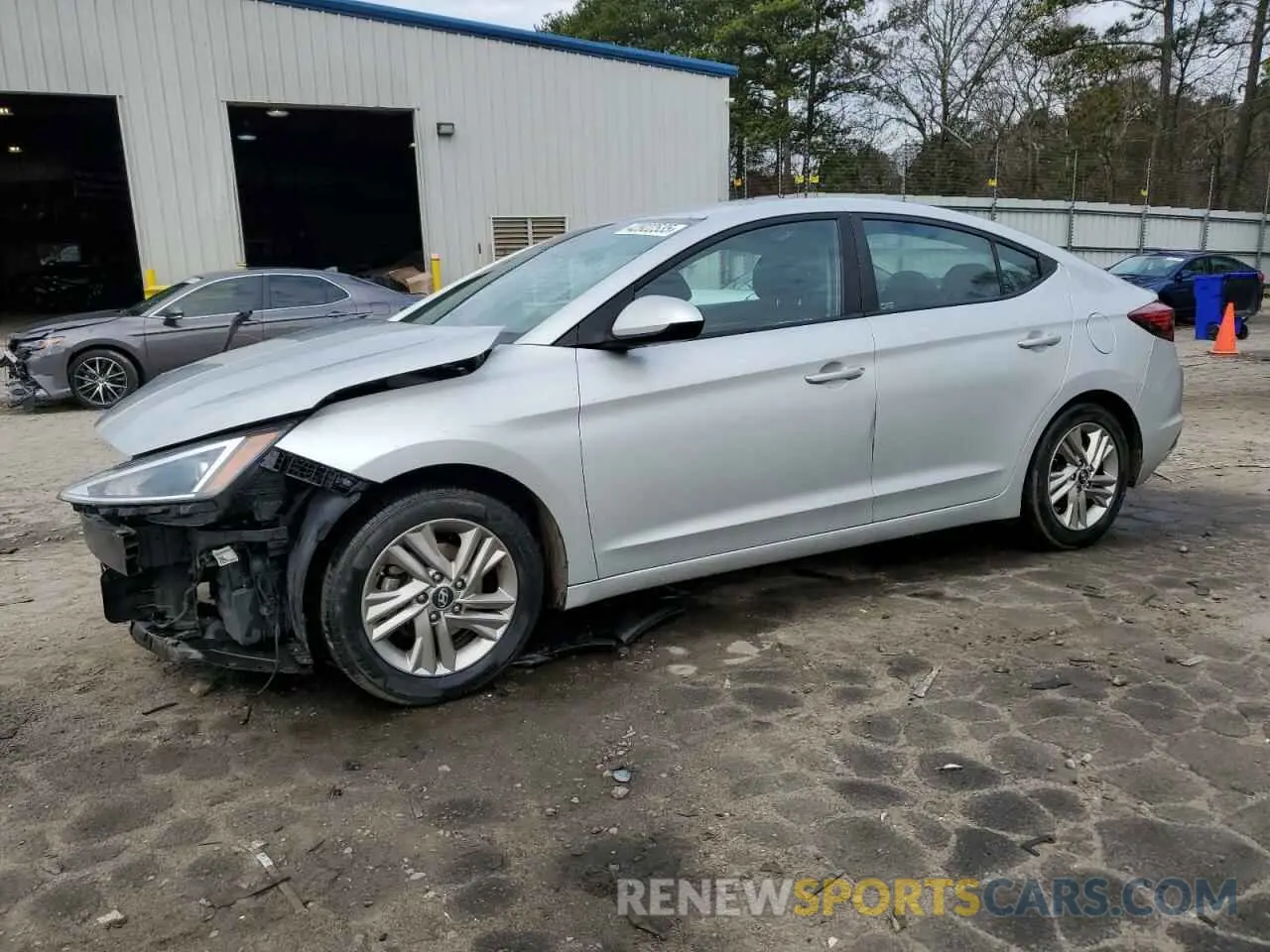 1 Photograph of a damaged car 5NPD84LF9KH470230 HYUNDAI ELANTRA 2019