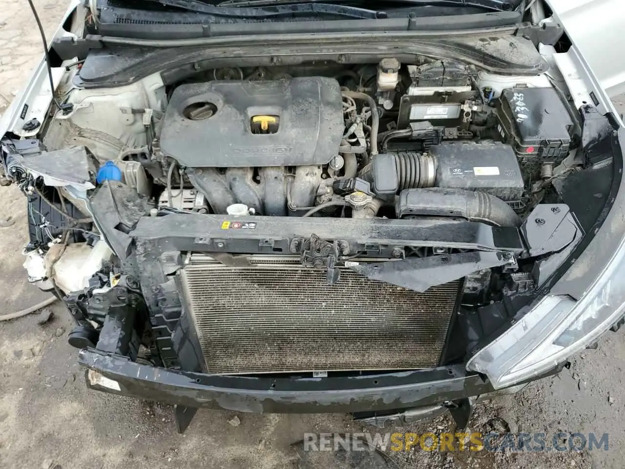 11 Photograph of a damaged car 5NPD84LF9KH470230 HYUNDAI ELANTRA 2019