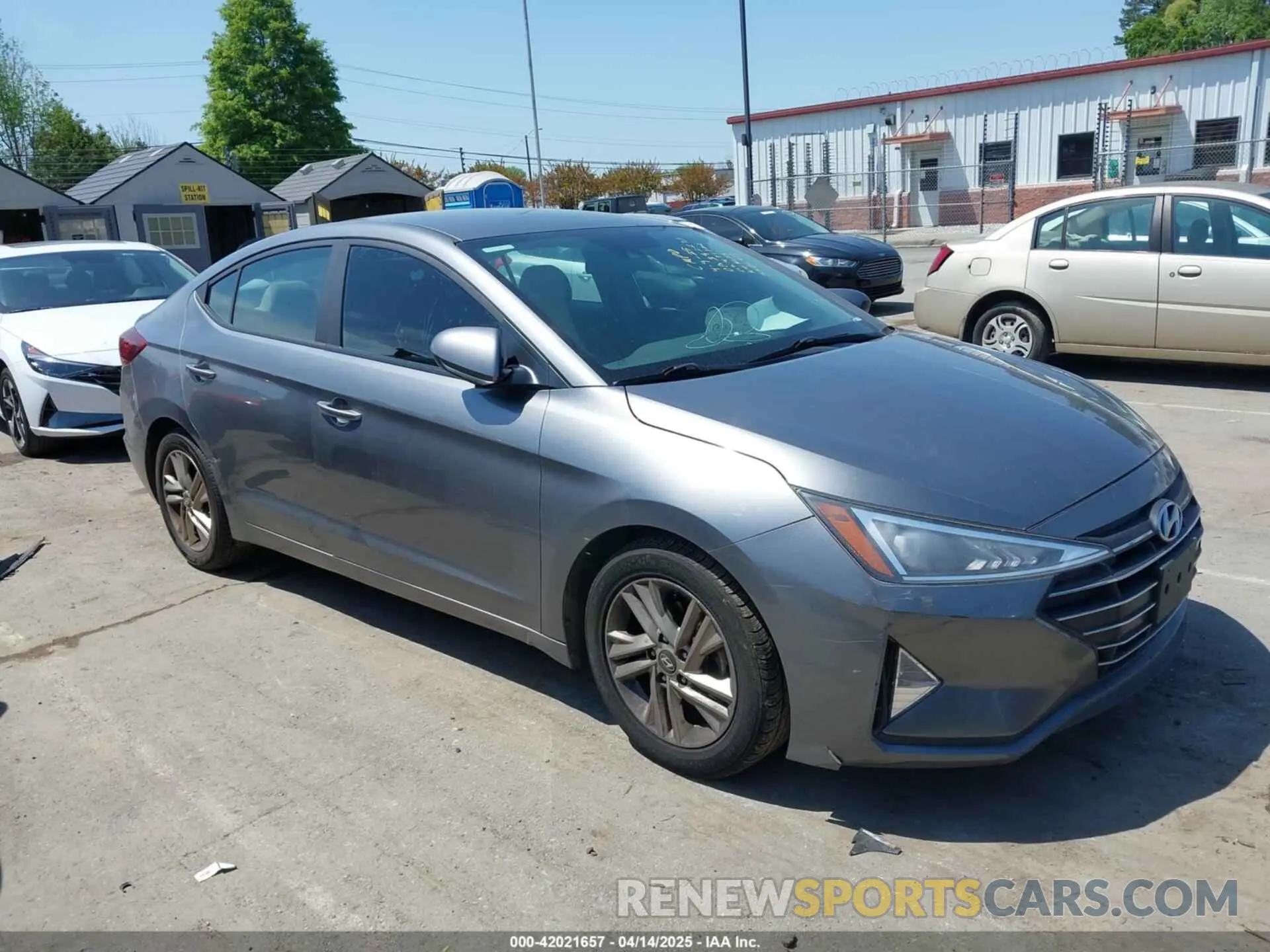 13 Photograph of a damaged car 5NPD84LF9KH471782 HYUNDAI ELANTRA 2019