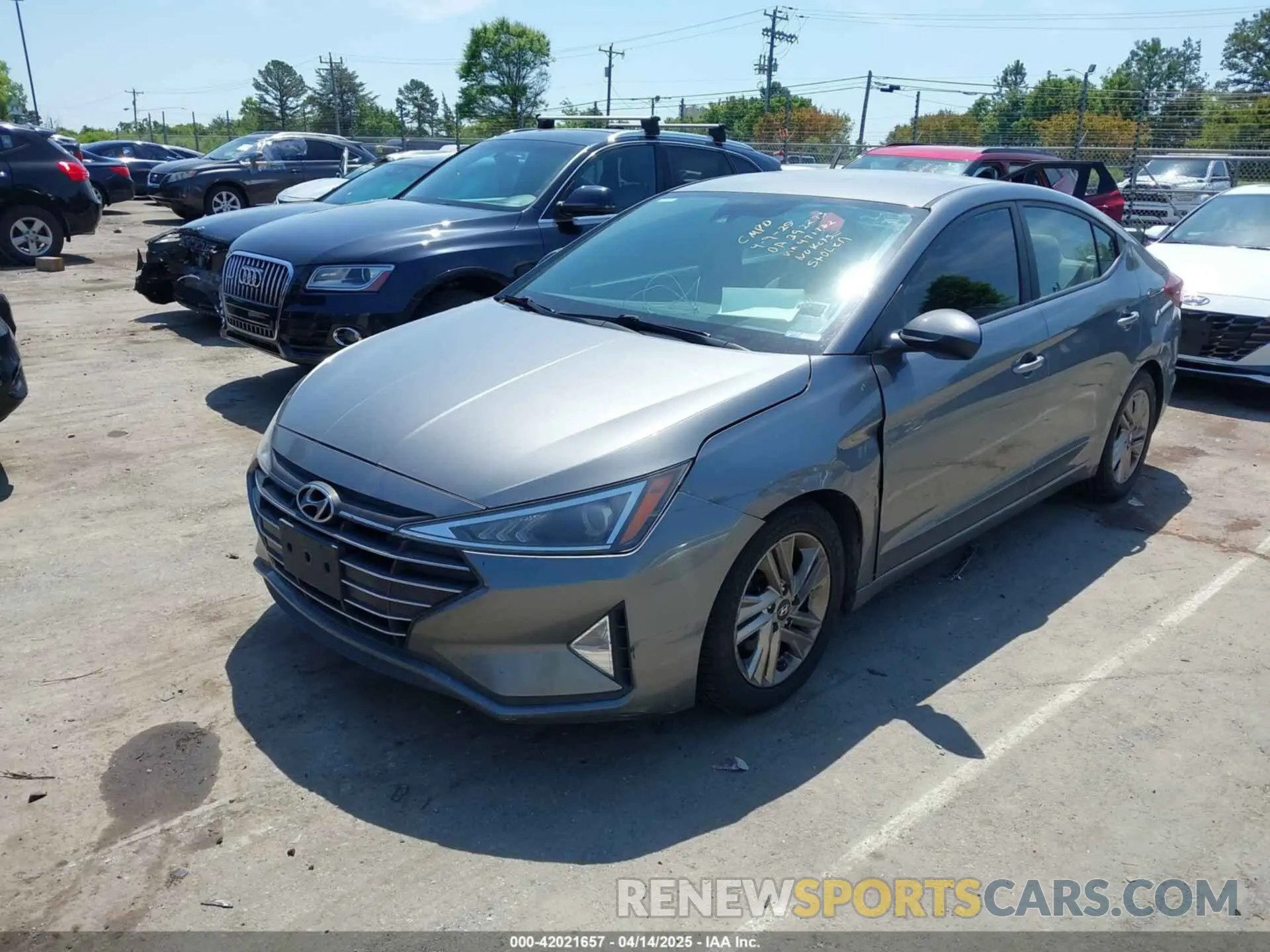 2 Photograph of a damaged car 5NPD84LF9KH471782 HYUNDAI ELANTRA 2019