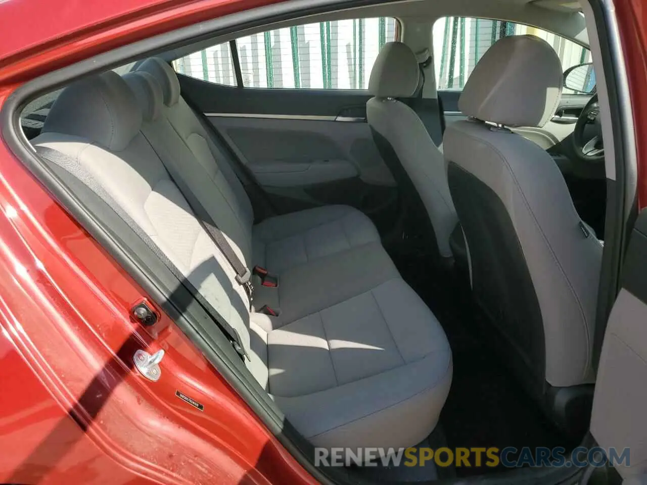 11 Photograph of a damaged car 5NPD84LF9KH476111 HYUNDAI ELANTRA 2019