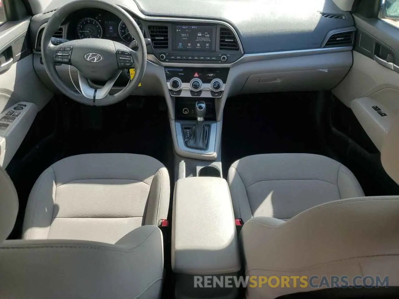 8 Photograph of a damaged car 5NPD84LF9KH476111 HYUNDAI ELANTRA 2019