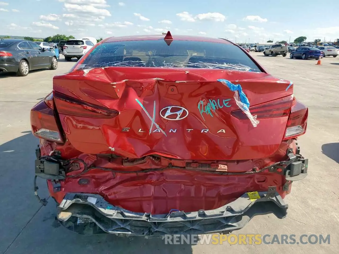 6 Photograph of a damaged car 5NPD84LF9KH481941 HYUNDAI ELANTRA 2019