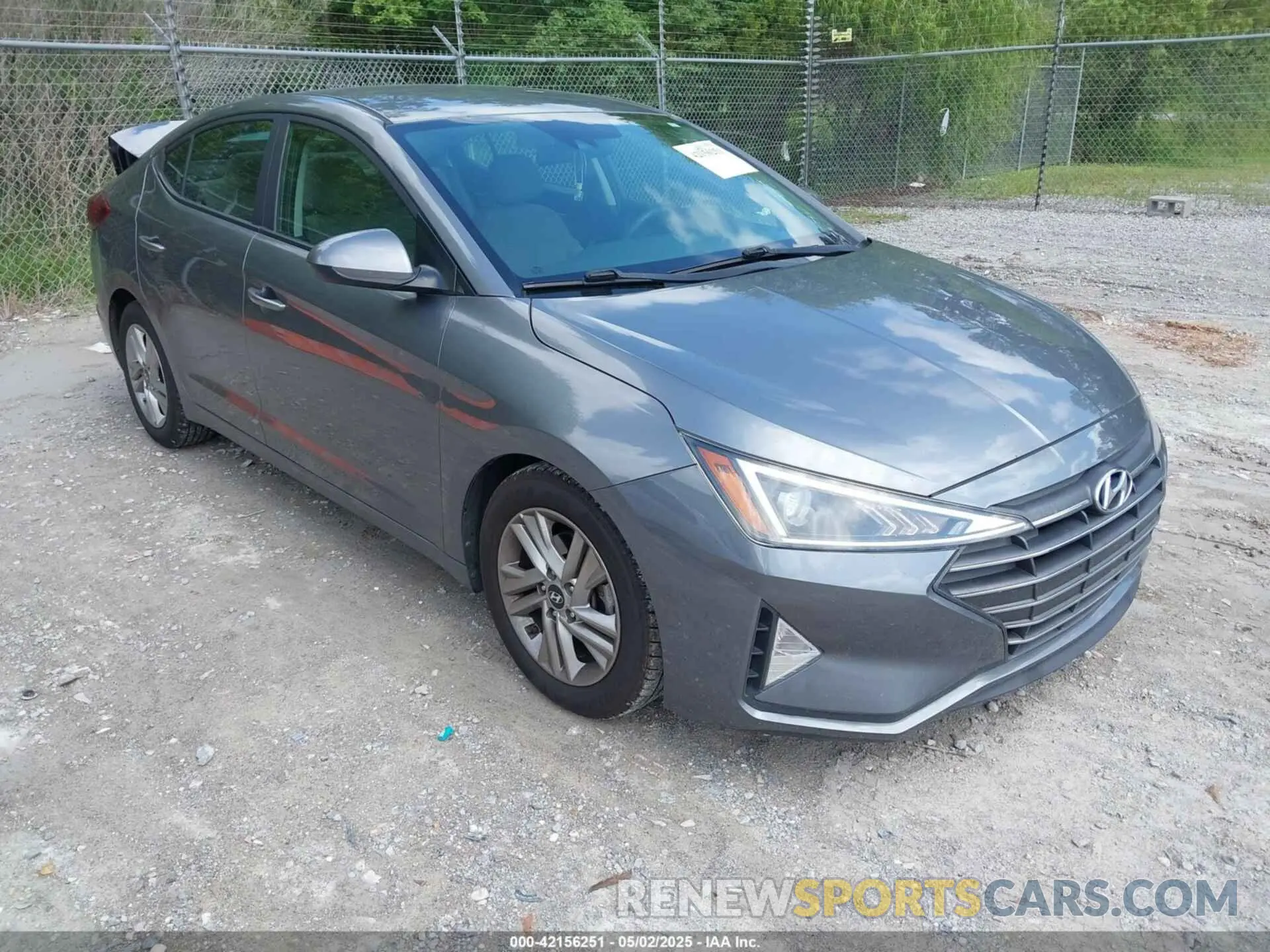 1 Photograph of a damaged car 5NPD84LFXKH403877 HYUNDAI ELANTRA 2019