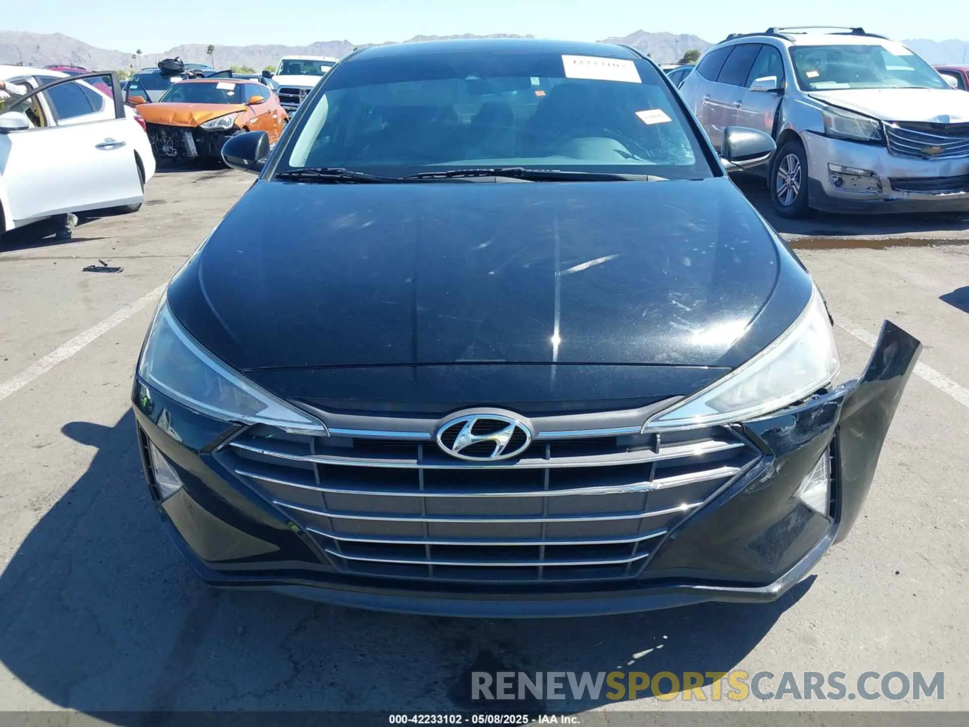 13 Photograph of a damaged car 5NPD84LFXKH411493 HYUNDAI ELANTRA 2019