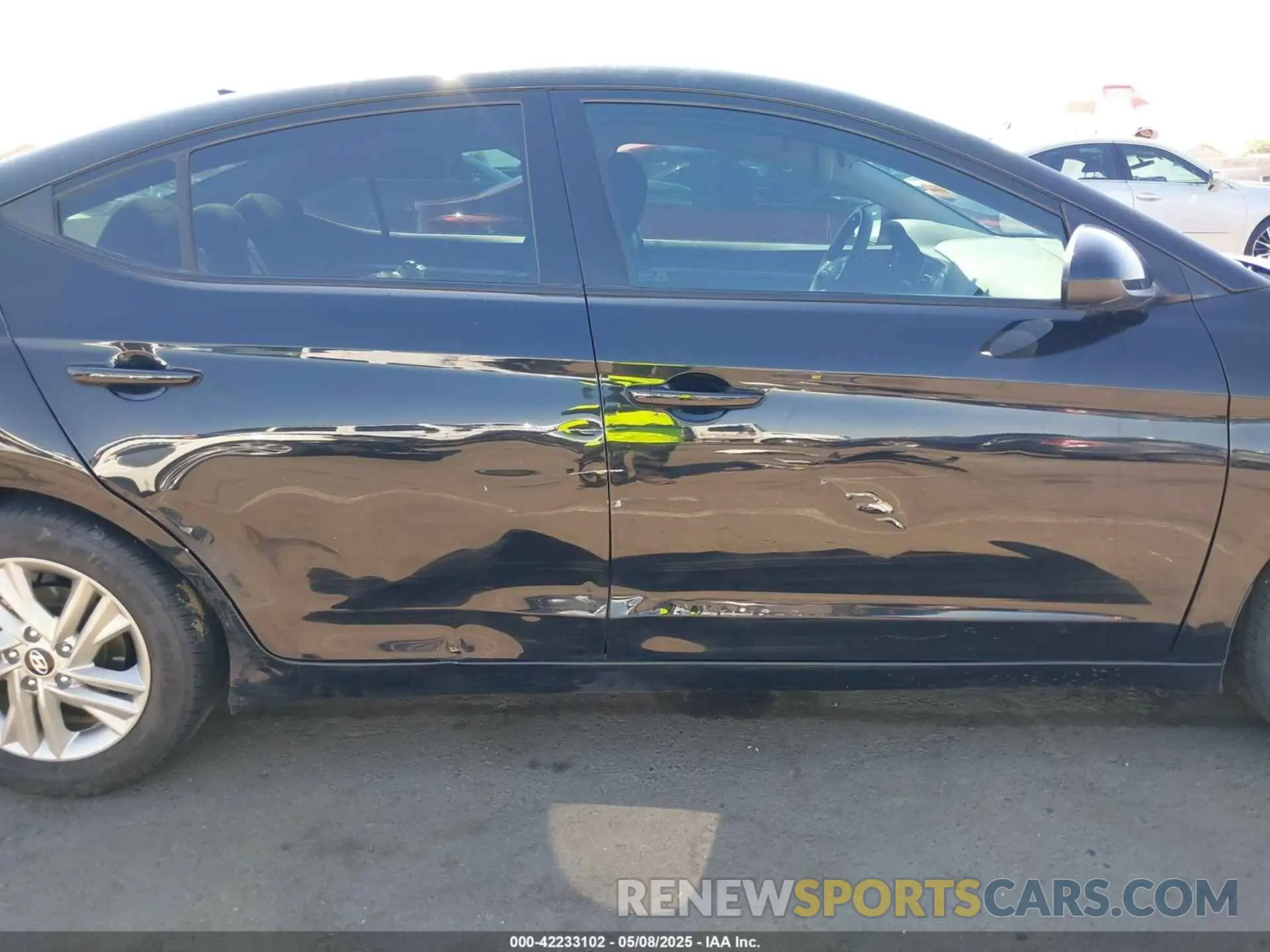 14 Photograph of a damaged car 5NPD84LFXKH411493 HYUNDAI ELANTRA 2019
