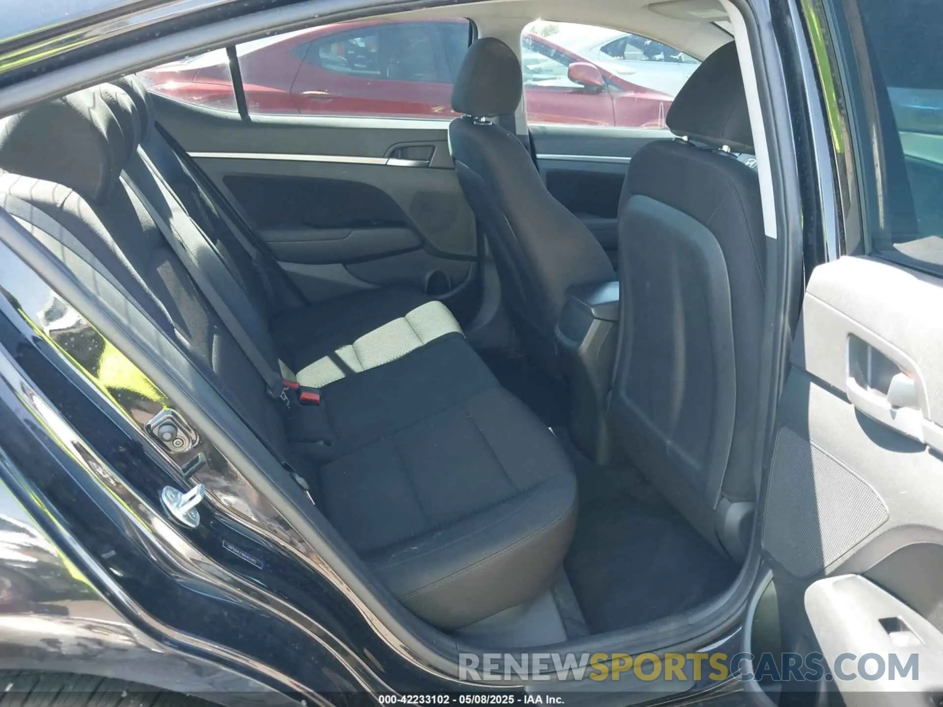 8 Photograph of a damaged car 5NPD84LFXKH411493 HYUNDAI ELANTRA 2019