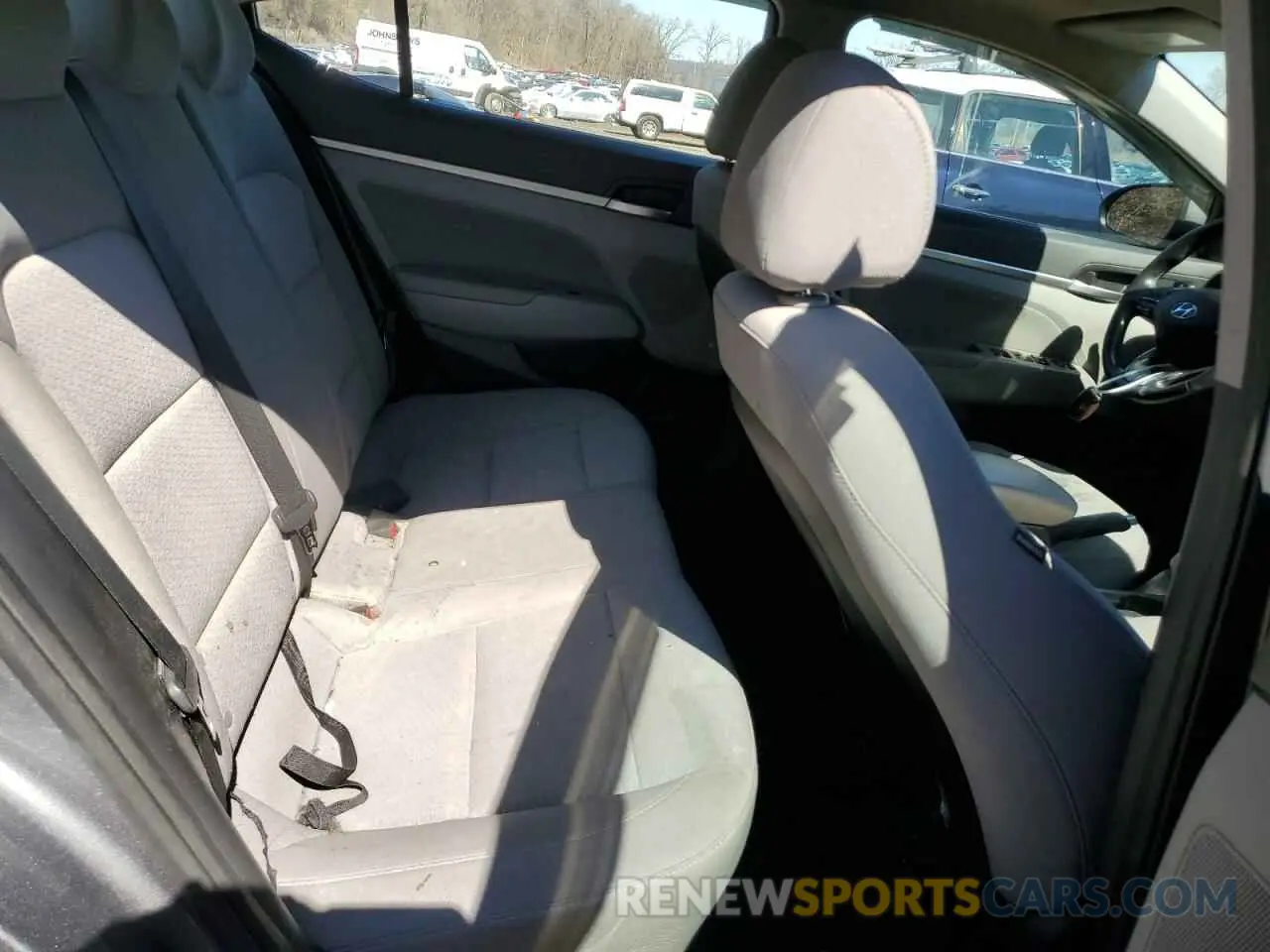 10 Photograph of a damaged car 5NPD84LFXKH414300 HYUNDAI ELANTRA 2019