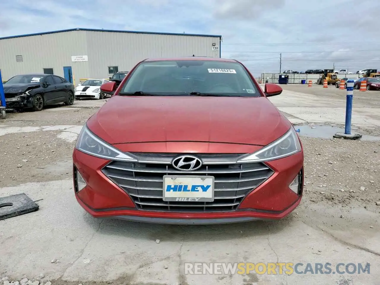 5 Photograph of a damaged car 5NPD84LFXKH423546 HYUNDAI ELANTRA 2019