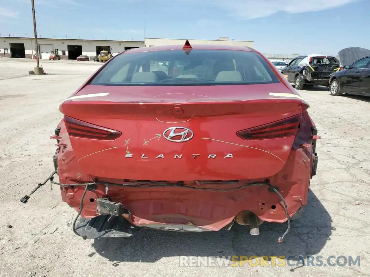 6 Photograph of a damaged car 5NPD84LFXKH427371 HYUNDAI ELANTRA 2019