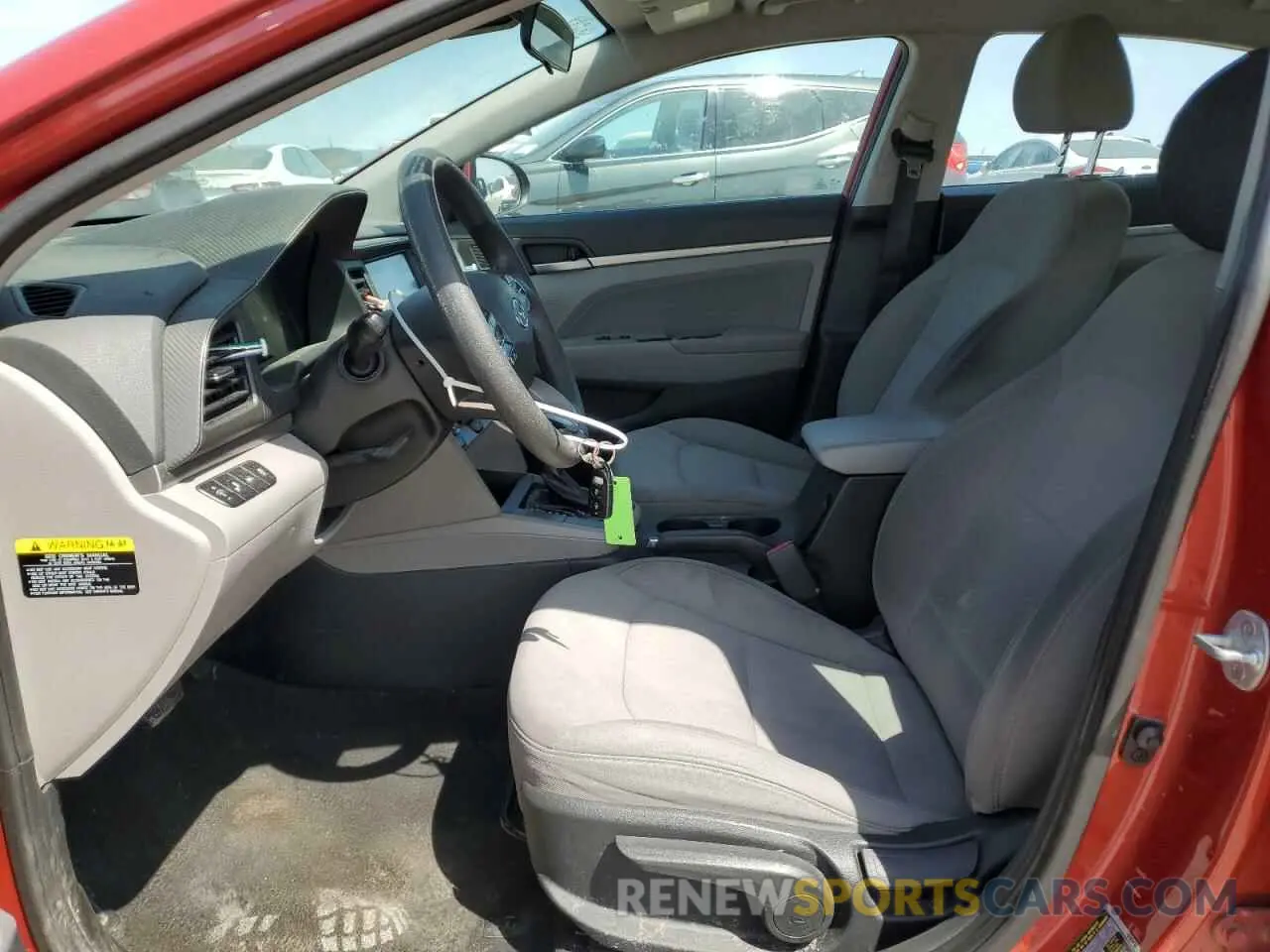 7 Photograph of a damaged car 5NPD84LFXKH427371 HYUNDAI ELANTRA 2019