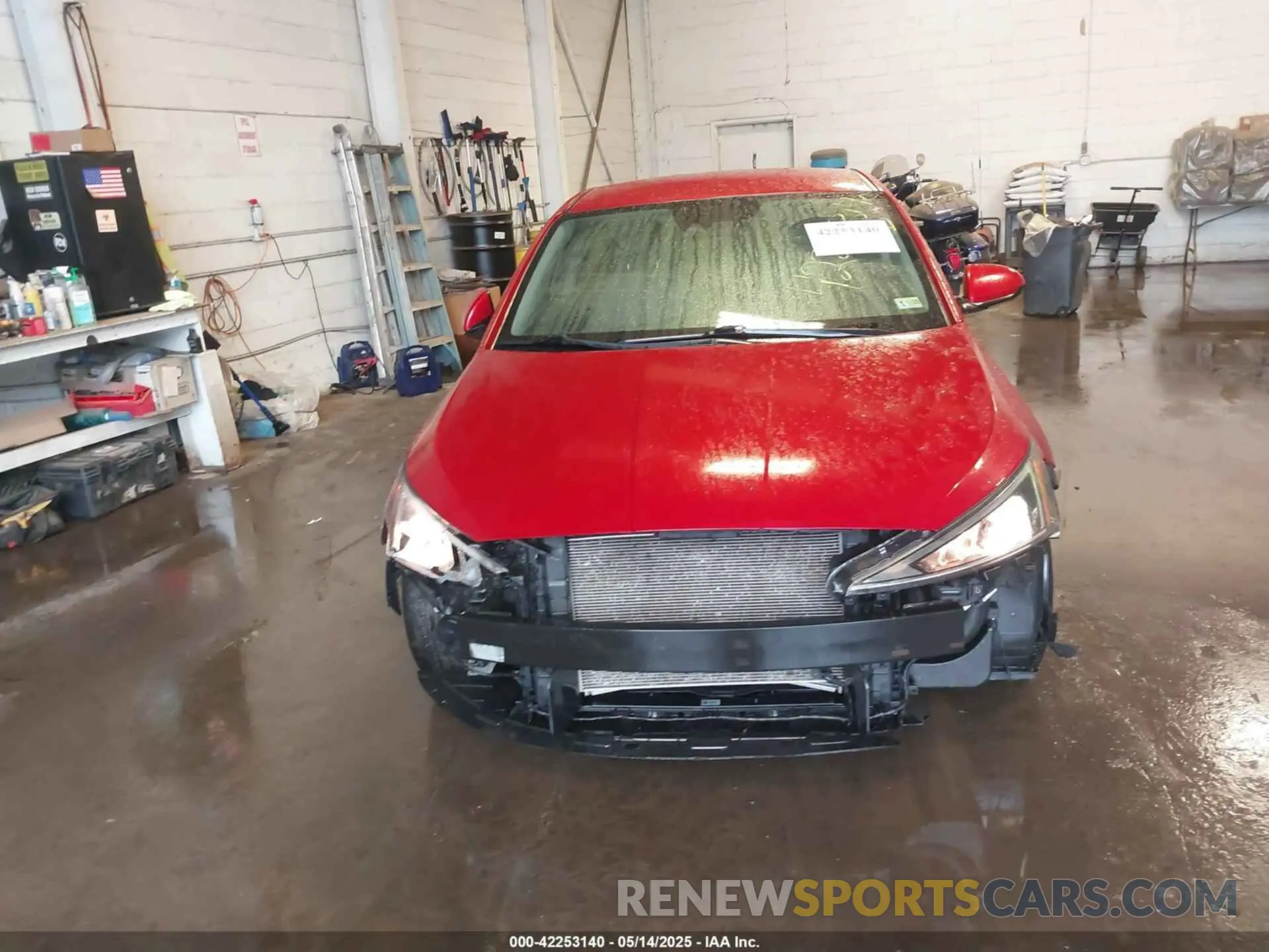 12 Photograph of a damaged car 5NPD84LFXKH428097 HYUNDAI ELANTRA 2019