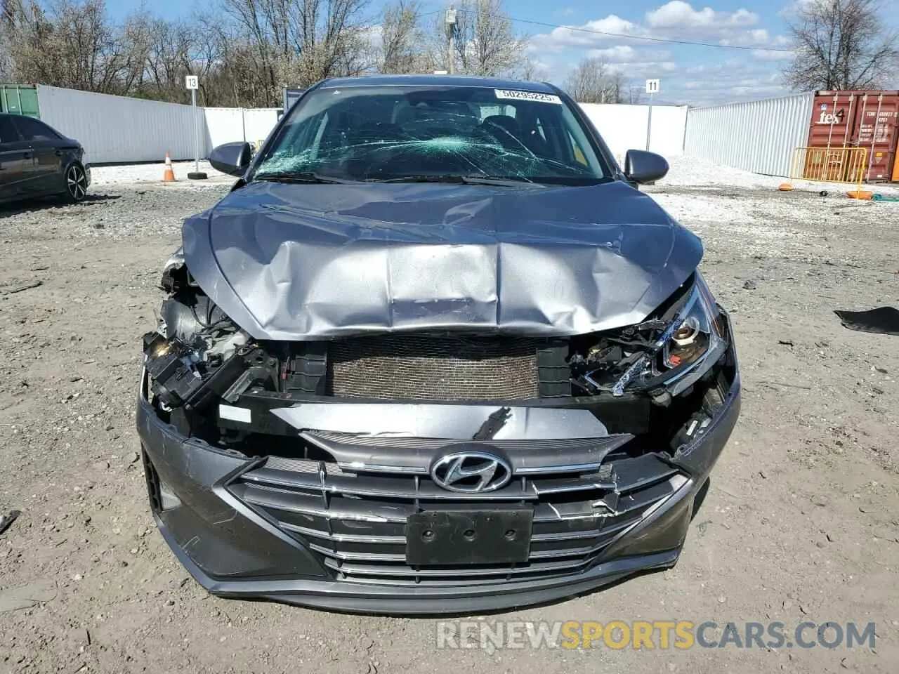 5 Photograph of a damaged car 5NPD84LFXKH452657 HYUNDAI ELANTRA 2019