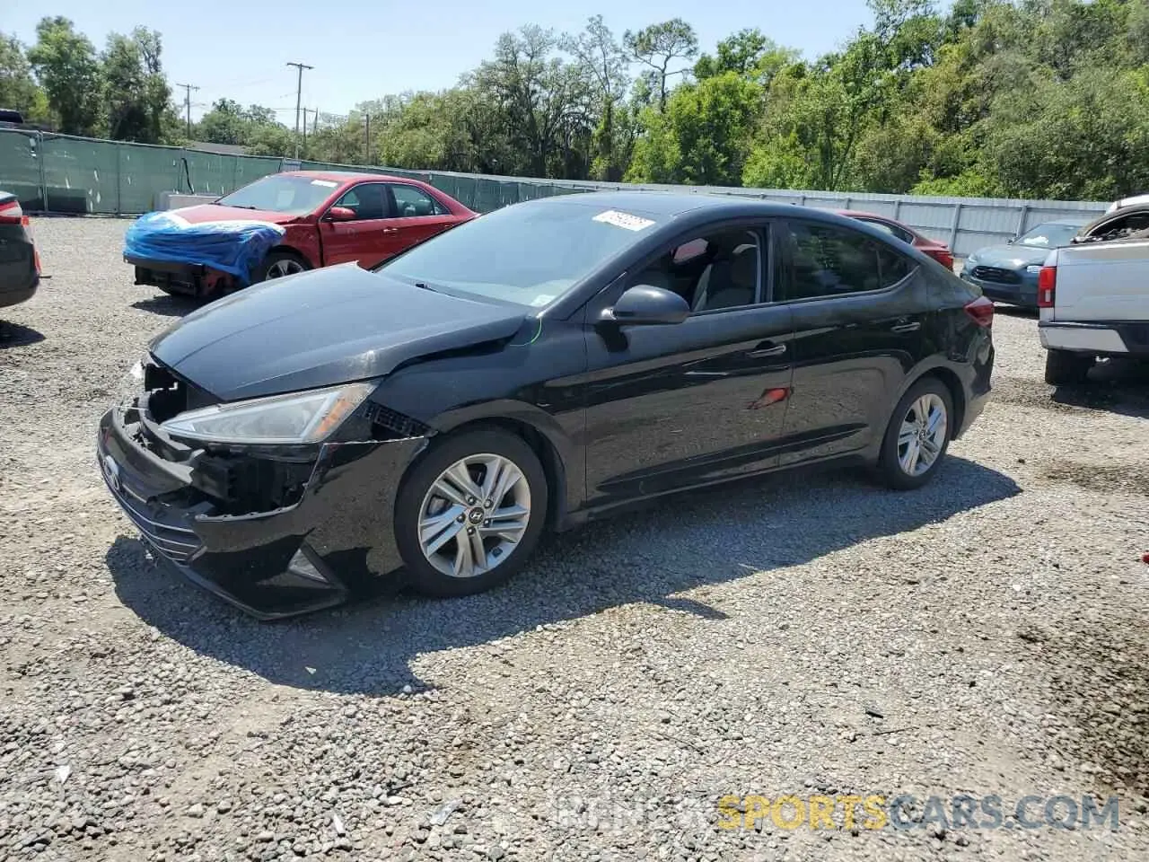 1 Photograph of a damaged car 5NPD84LFXKH464954 HYUNDAI ELANTRA 2019