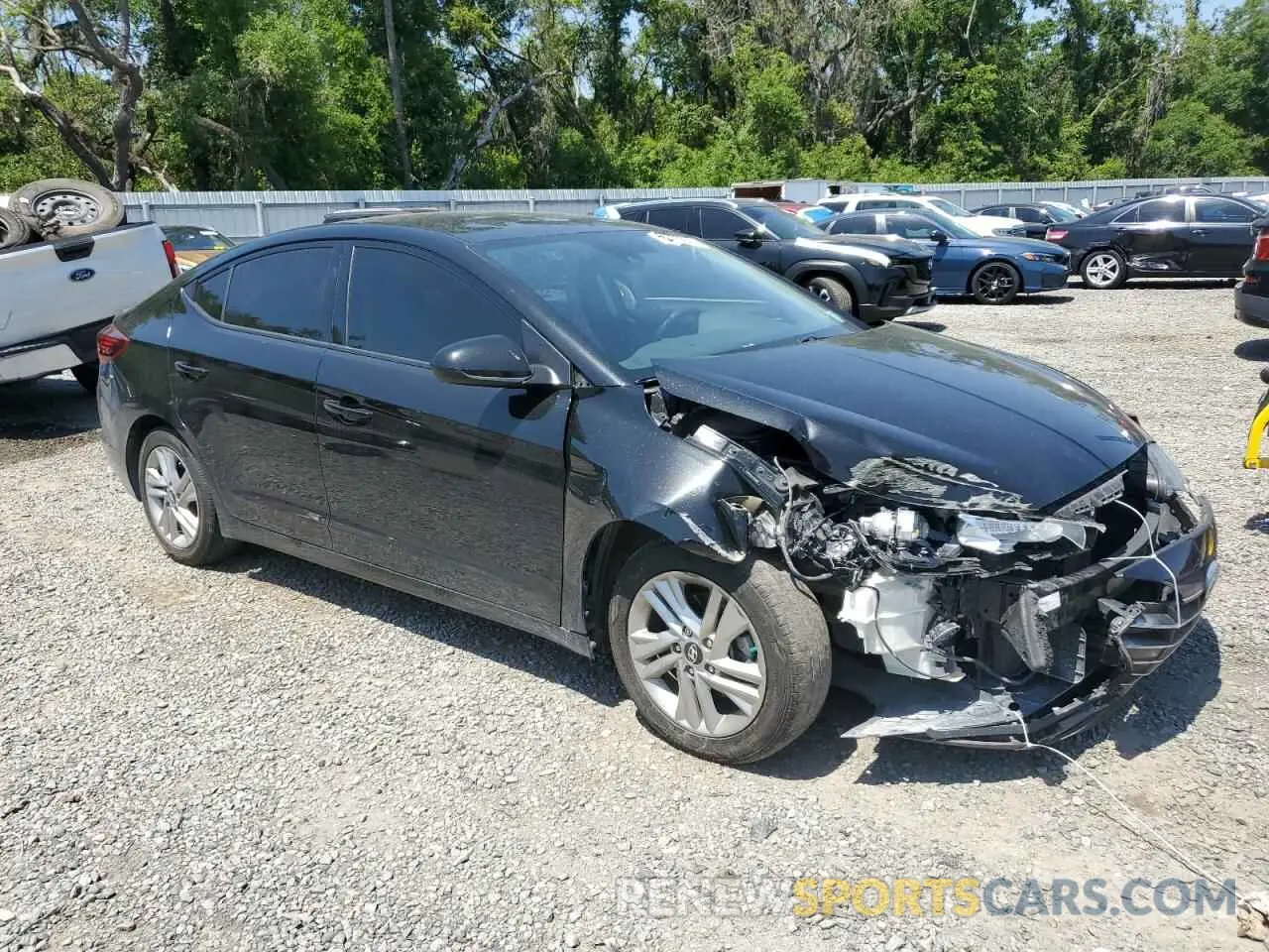 4 Photograph of a damaged car 5NPD84LFXKH464954 HYUNDAI ELANTRA 2019