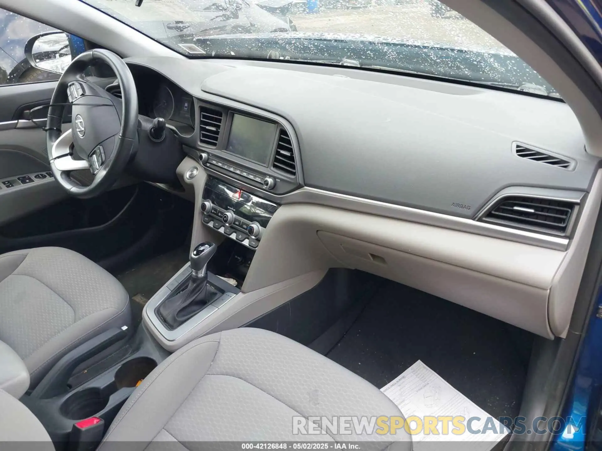 5 Photograph of a damaged car 5NPD94LA3KH417458 HYUNDAI ELANTRA 2019