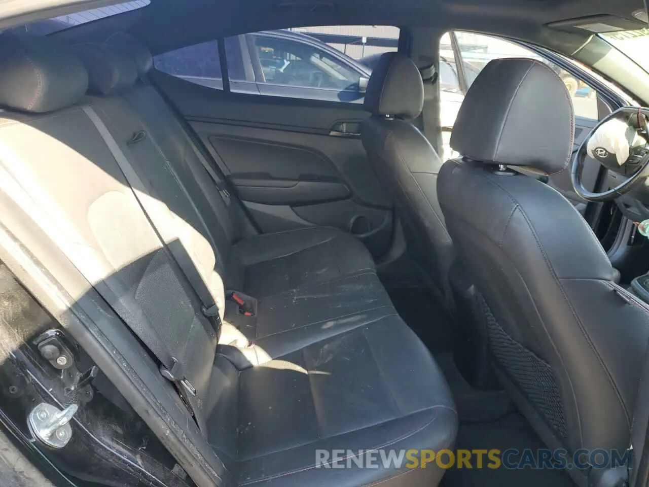 10 Photograph of a damaged car KMHD04LB6KU816238 HYUNDAI ELANTRA 2019