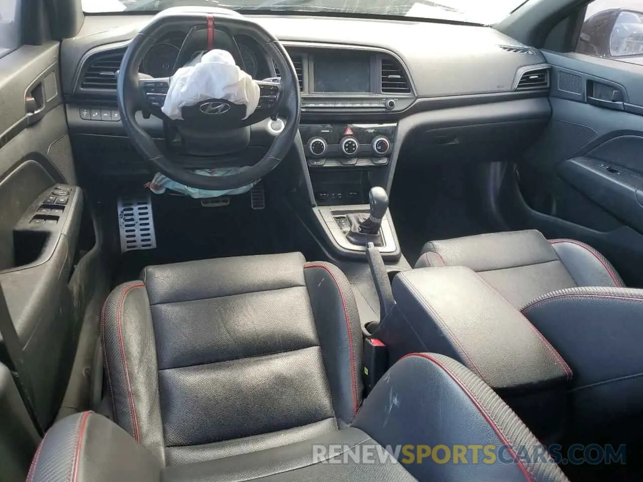 8 Photograph of a damaged car KMHD04LB6KU816238 HYUNDAI ELANTRA 2019