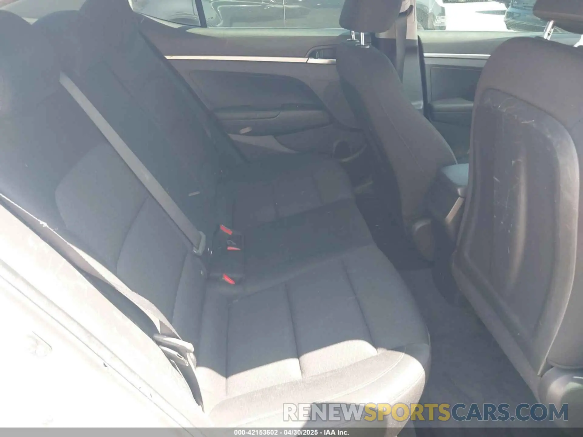 8 Photograph of a damaged car KMHD74LF0KU790413 HYUNDAI ELANTRA 2019