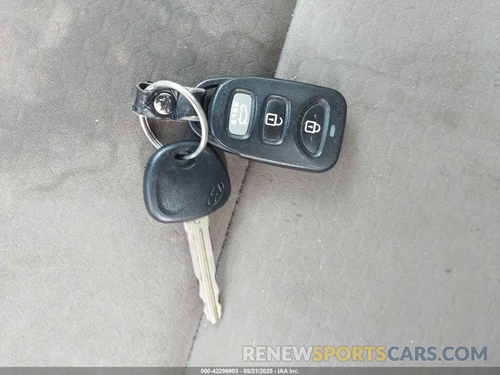 11 Photograph of a damaged car KMHD74LF0KU859083 HYUNDAI ELANTRA 2019