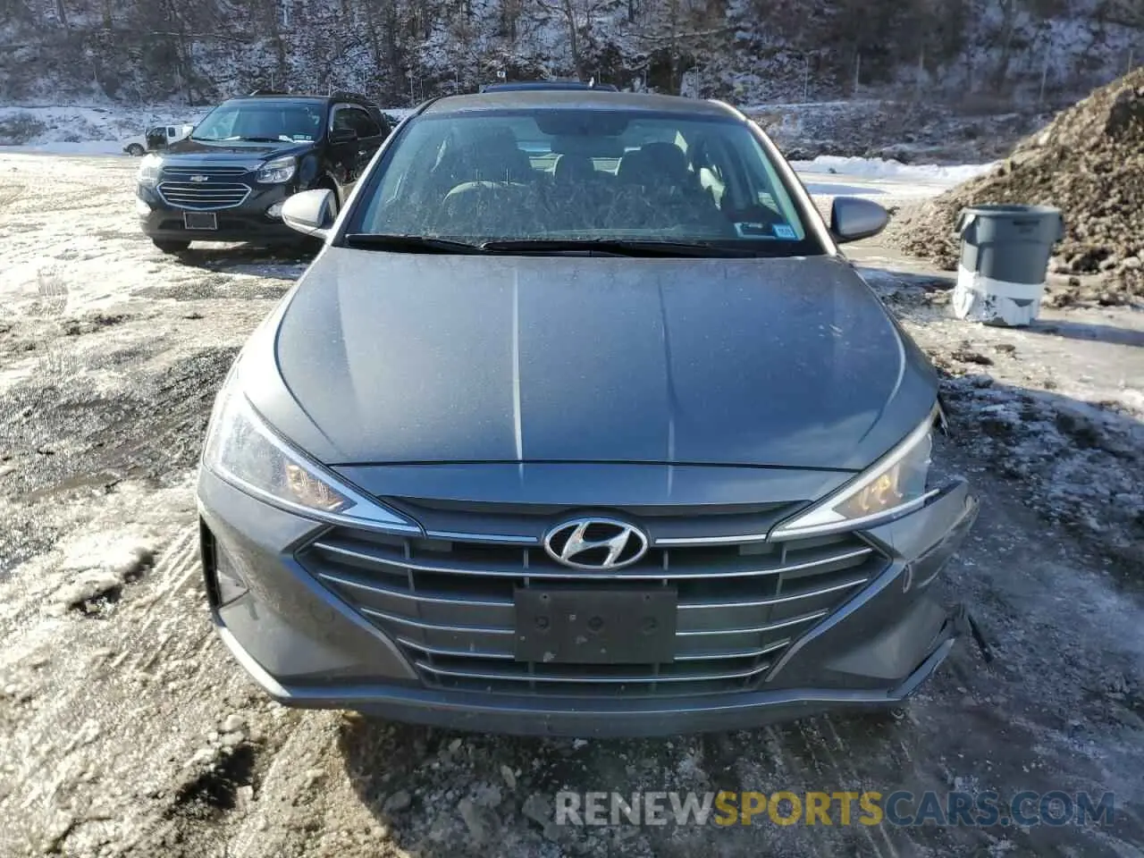 5 Photograph of a damaged car KMHD74LF0KU863750 HYUNDAI ELANTRA 2019