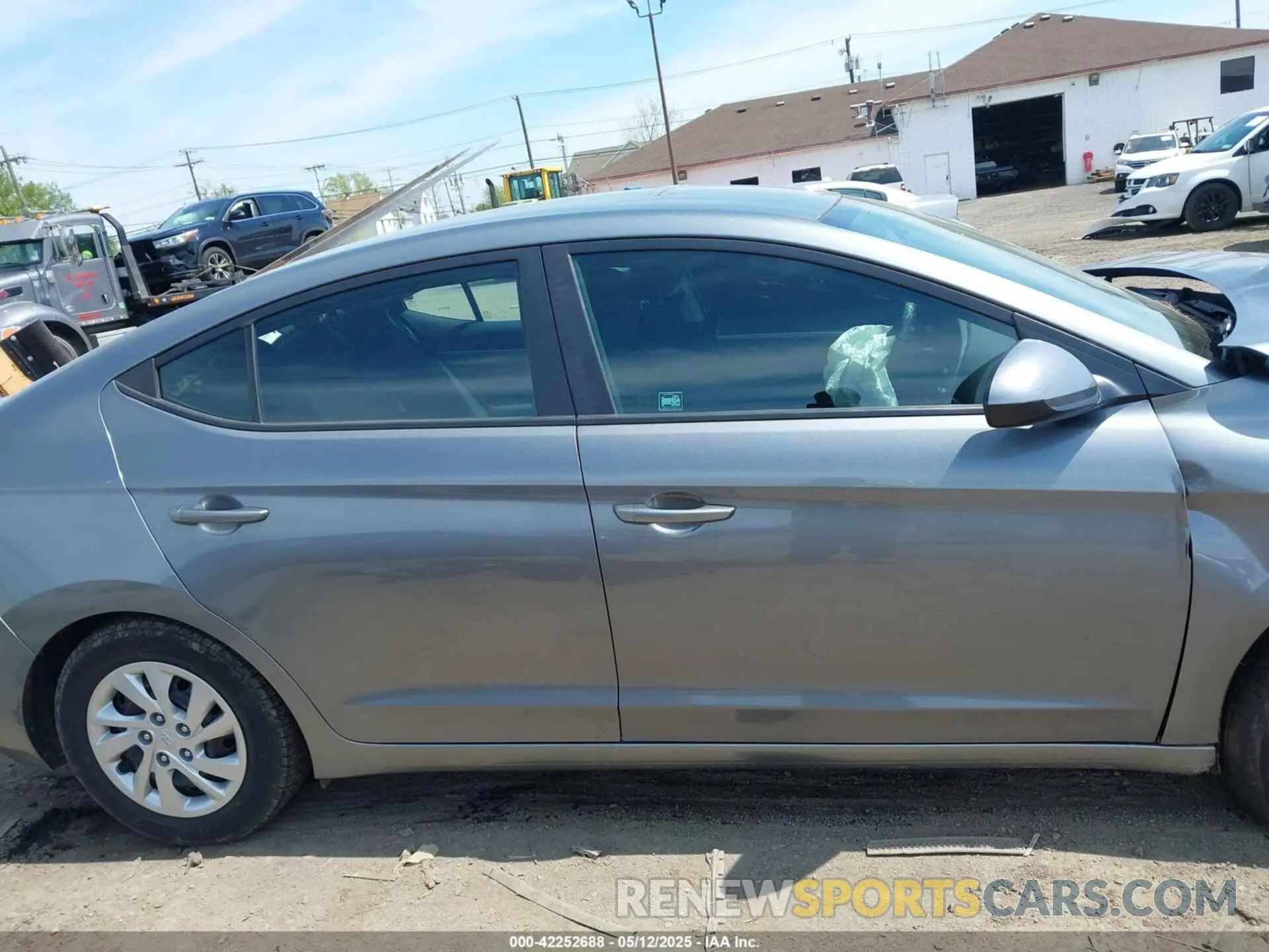 13 Photograph of a damaged car KMHD74LF1KU777590 HYUNDAI ELANTRA 2019