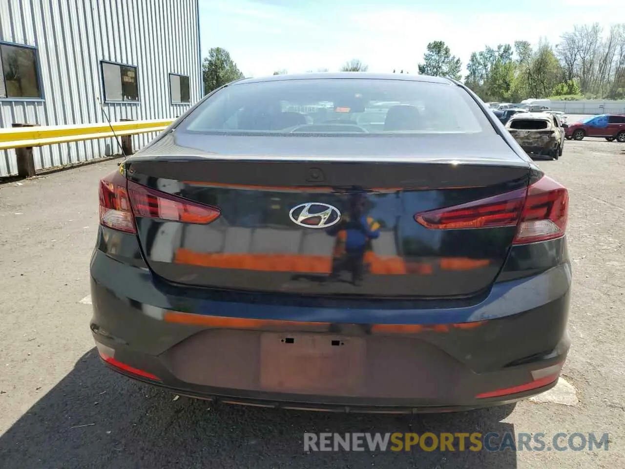 6 Photograph of a damaged car KMHD74LF1KU777945 HYUNDAI ELANTRA 2019