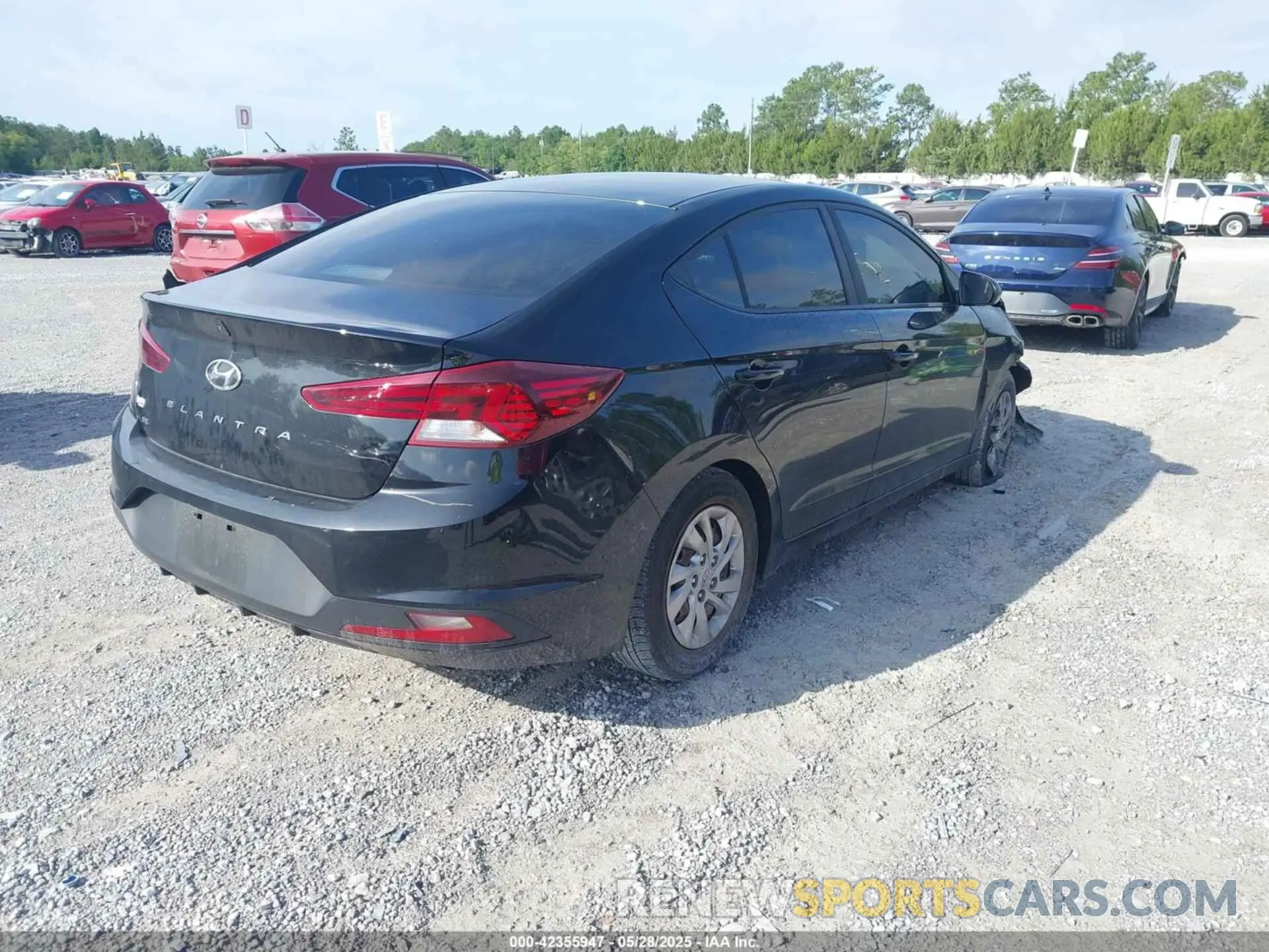 4 Photograph of a damaged car KMHD74LF1KU792350 HYUNDAI ELANTRA 2019