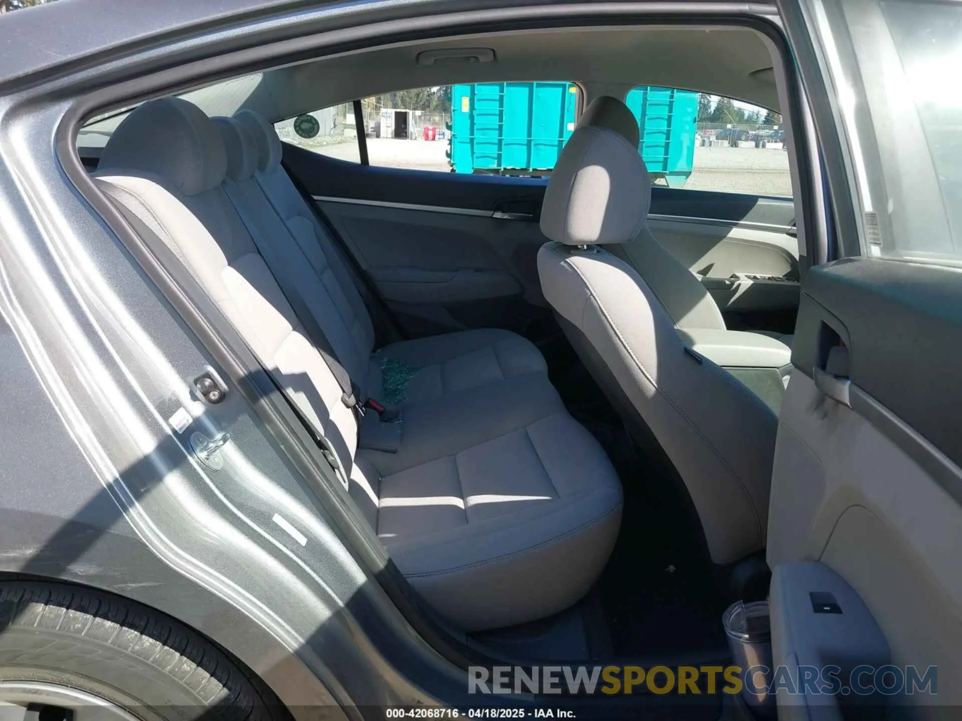8 Photograph of a damaged car KMHD74LF1KU804058 HYUNDAI ELANTRA 2019