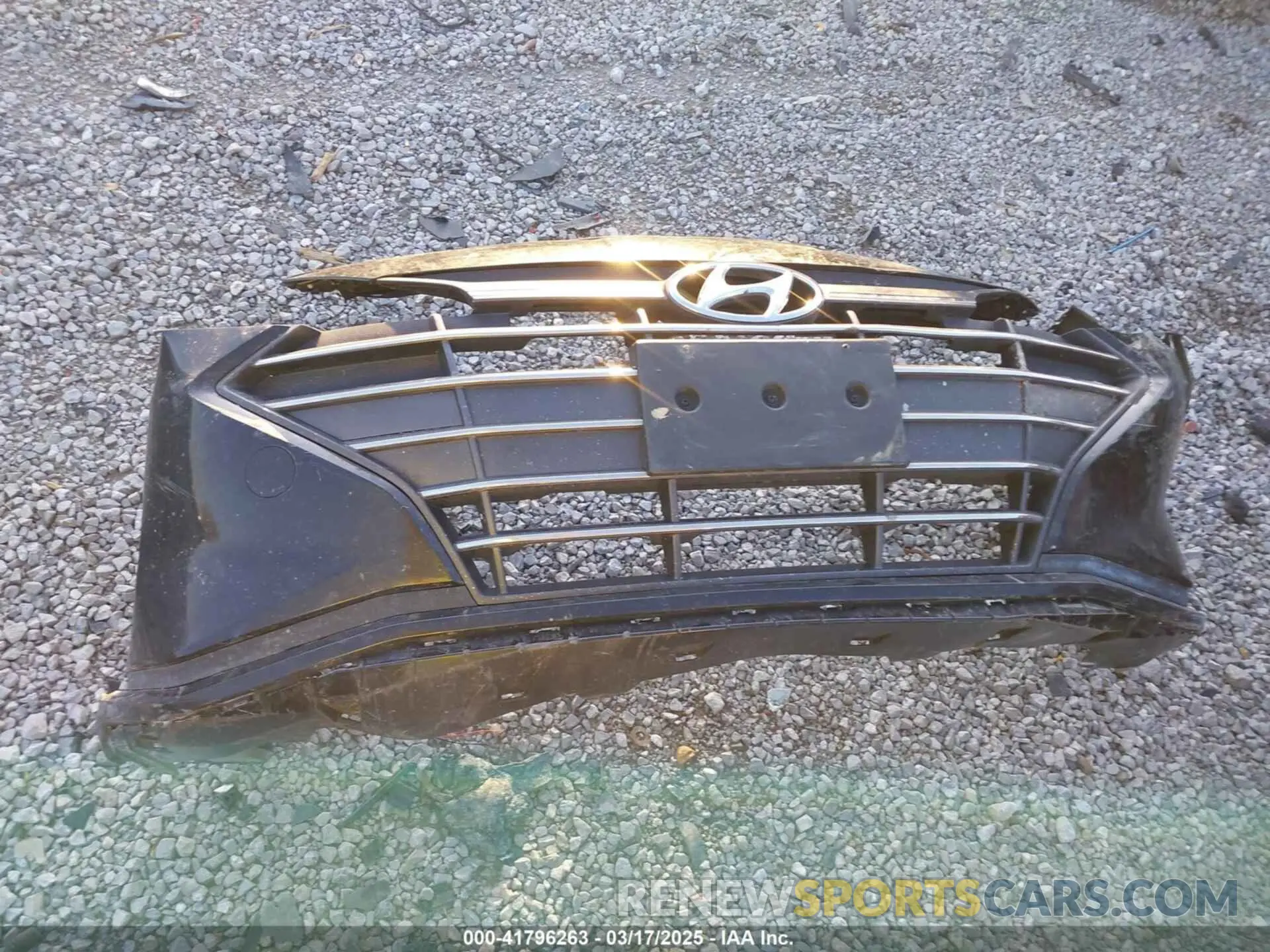 12 Photograph of a damaged car KMHD74LF2KU782992 HYUNDAI ELANTRA 2019