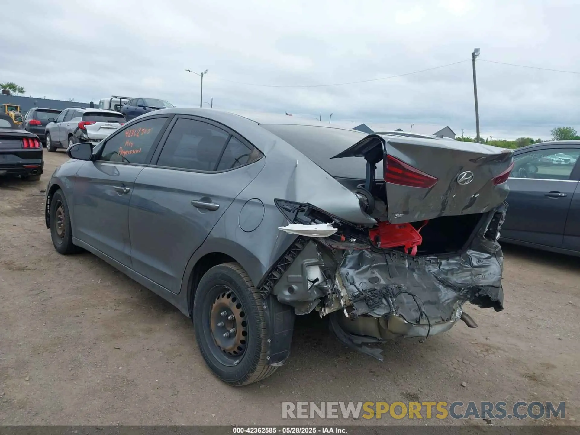 3 Photograph of a damaged car KMHD74LF2KU811441 HYUNDAI ELANTRA 2019