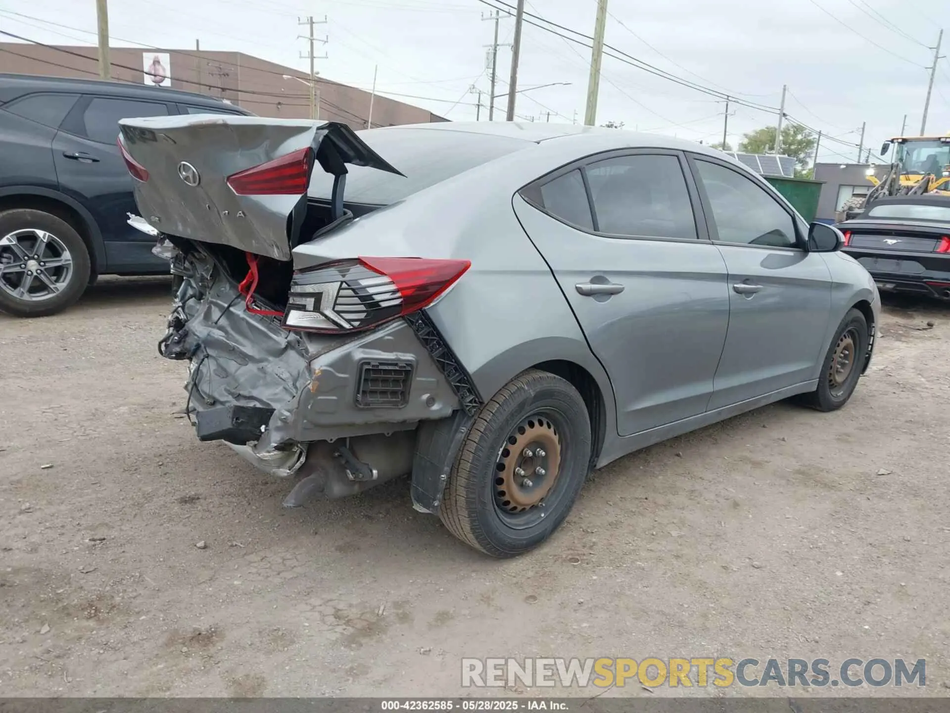 4 Photograph of a damaged car KMHD74LF2KU811441 HYUNDAI ELANTRA 2019