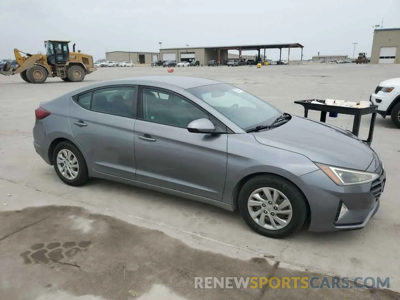 4 Photograph of a damaged car KMHD74LF2KU815389 HYUNDAI ELANTRA 2019