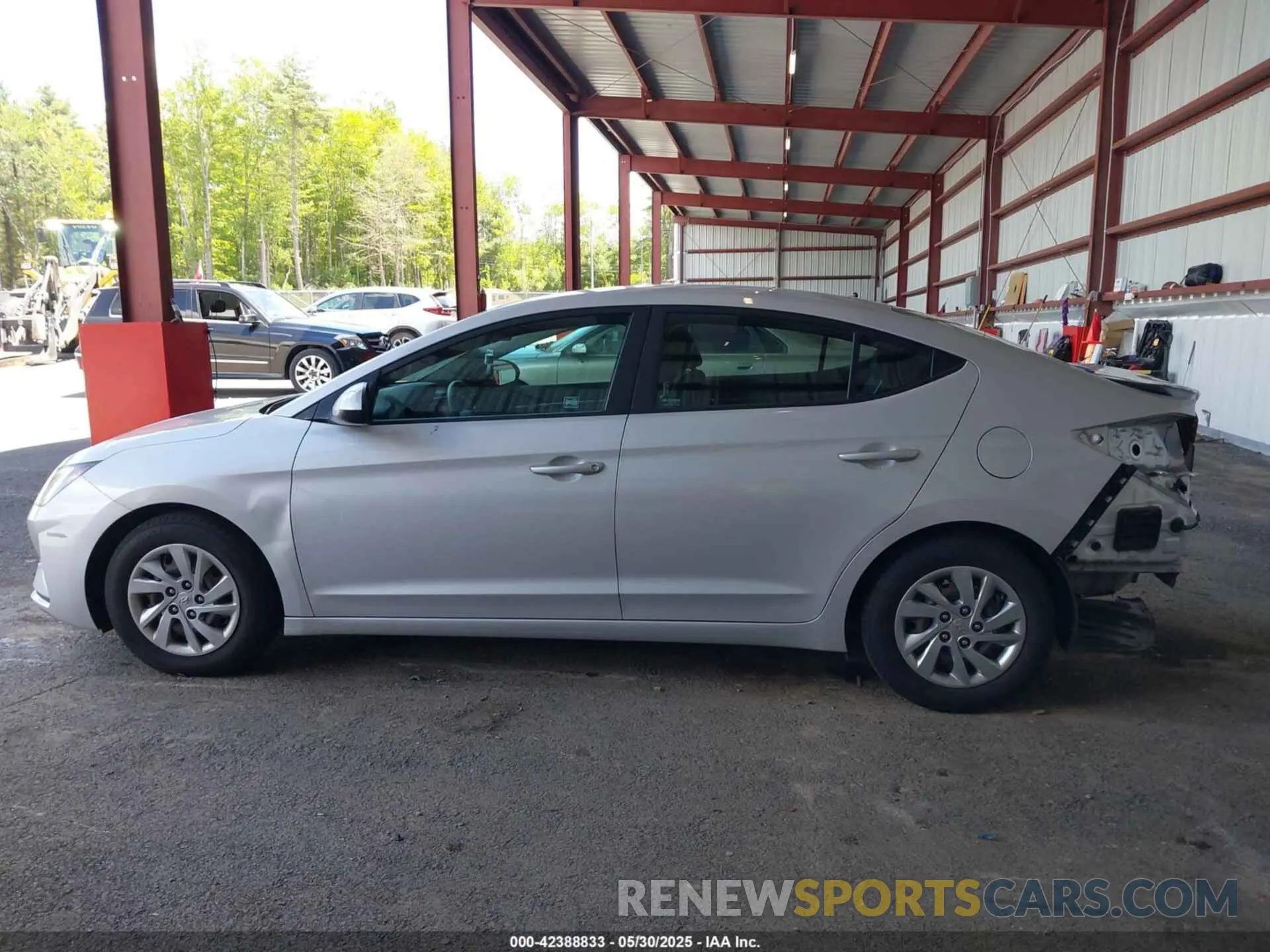 14 Photograph of a damaged car KMHD74LF2KU850109 HYUNDAI ELANTRA 2019