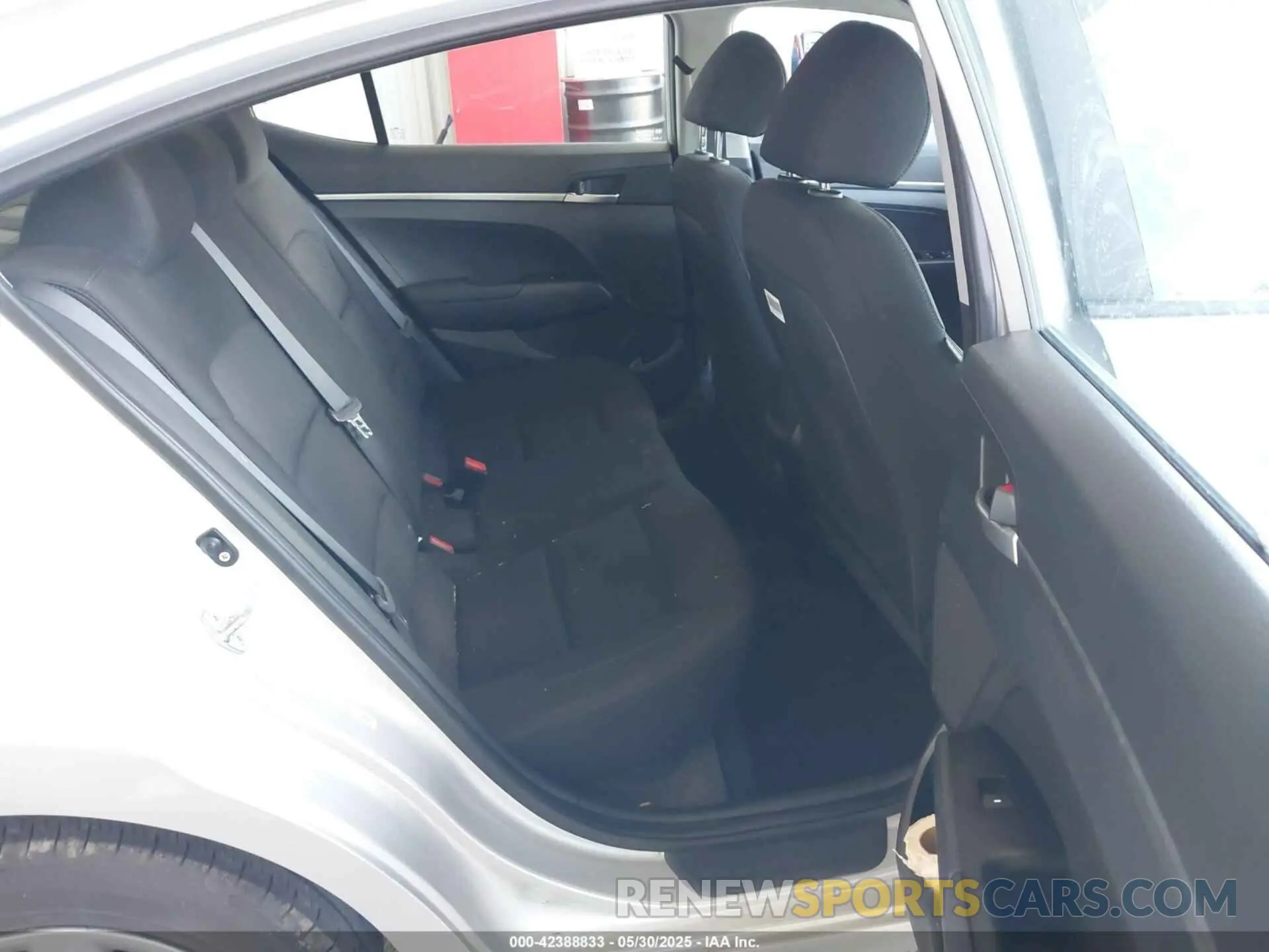 8 Photograph of a damaged car KMHD74LF2KU850109 HYUNDAI ELANTRA 2019