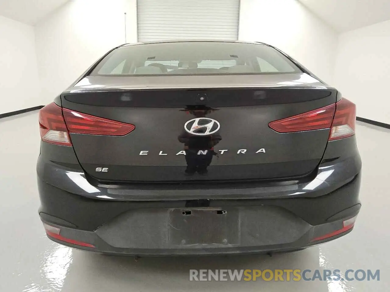 6 Photograph of a damaged car KMHD74LF2KU863300 HYUNDAI ELANTRA 2019