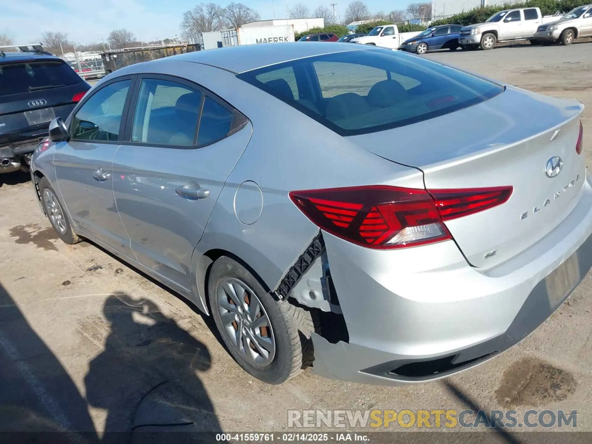 3 Photograph of a damaged car KMHD74LF3KU763125 HYUNDAI ELANTRA 2019
