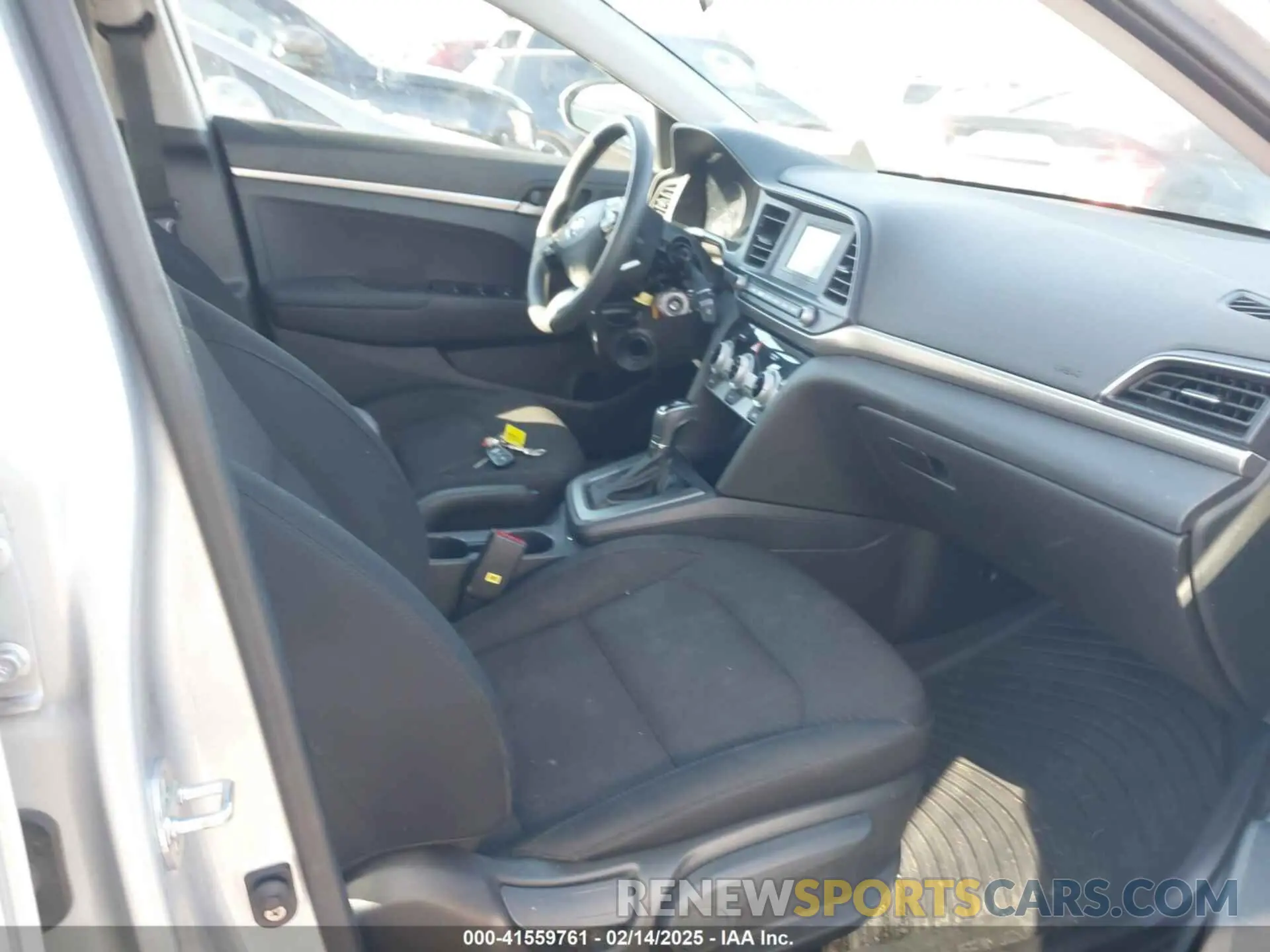 5 Photograph of a damaged car KMHD74LF3KU763125 HYUNDAI ELANTRA 2019