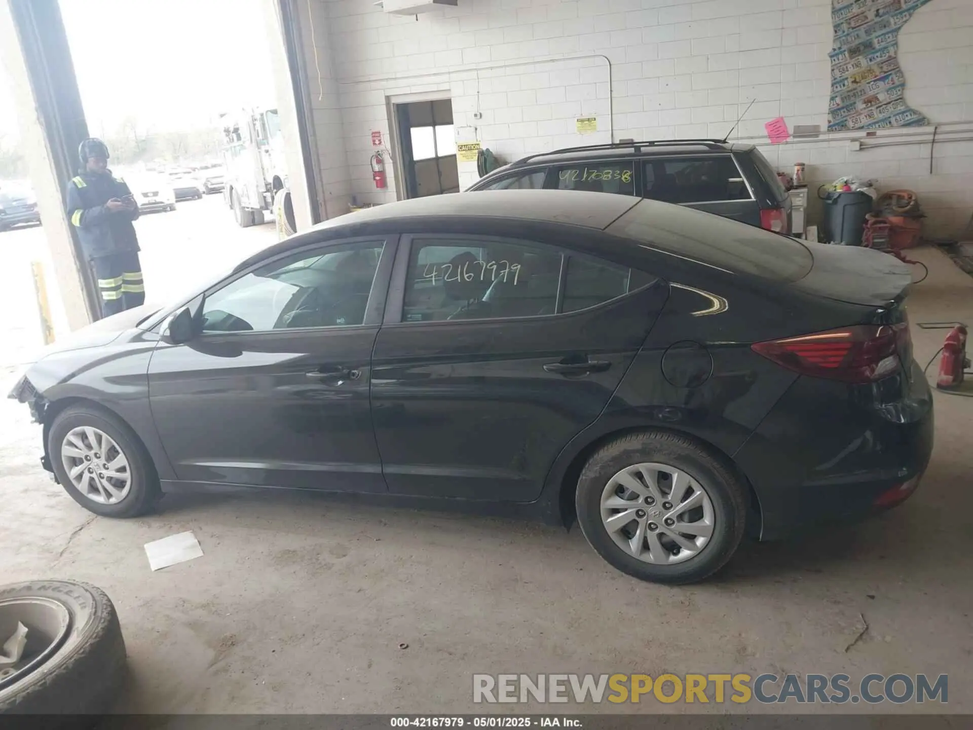 13 Photograph of a damaged car KMHD74LF3KU875231 HYUNDAI ELANTRA 2019