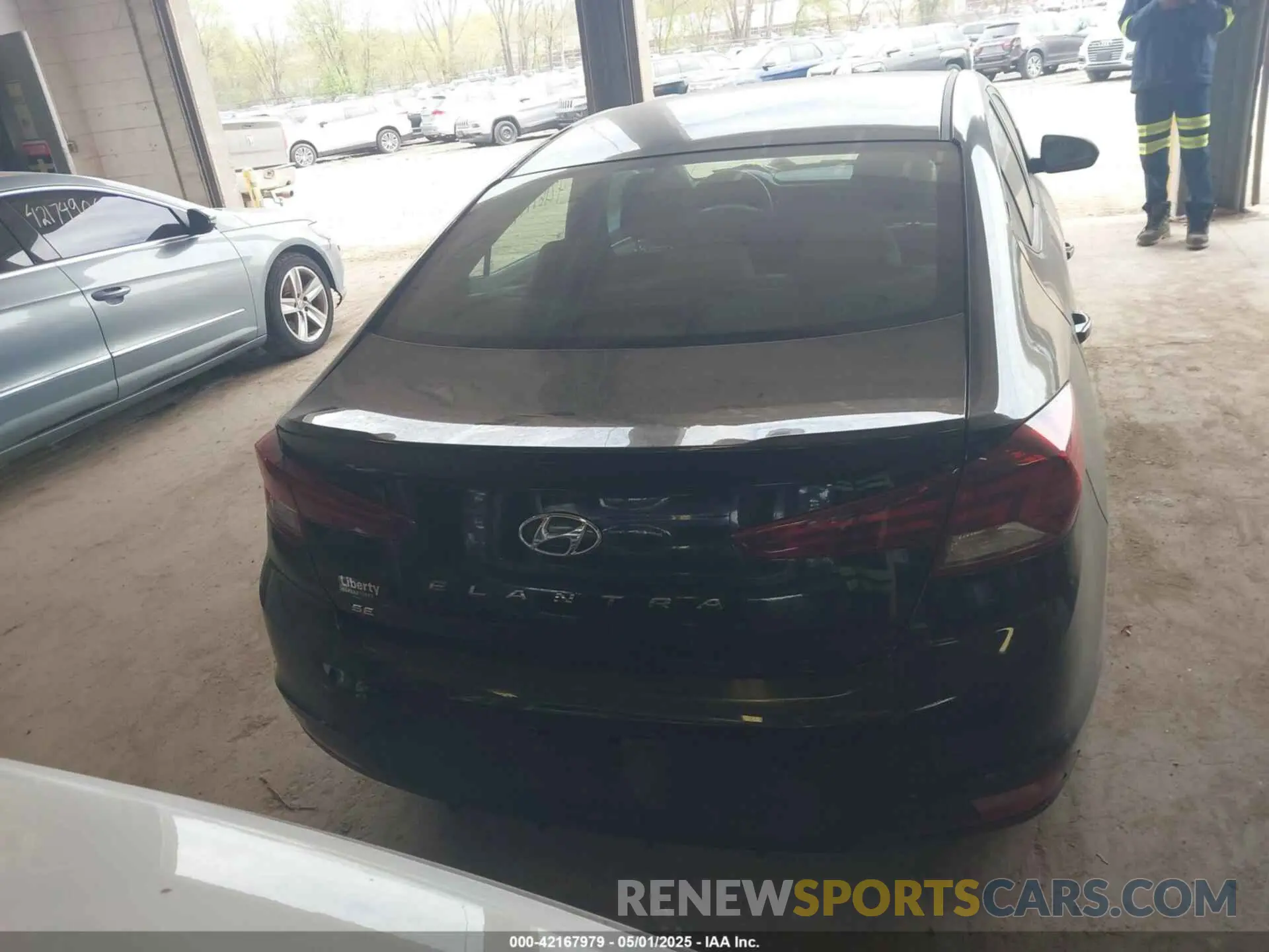 15 Photograph of a damaged car KMHD74LF3KU875231 HYUNDAI ELANTRA 2019