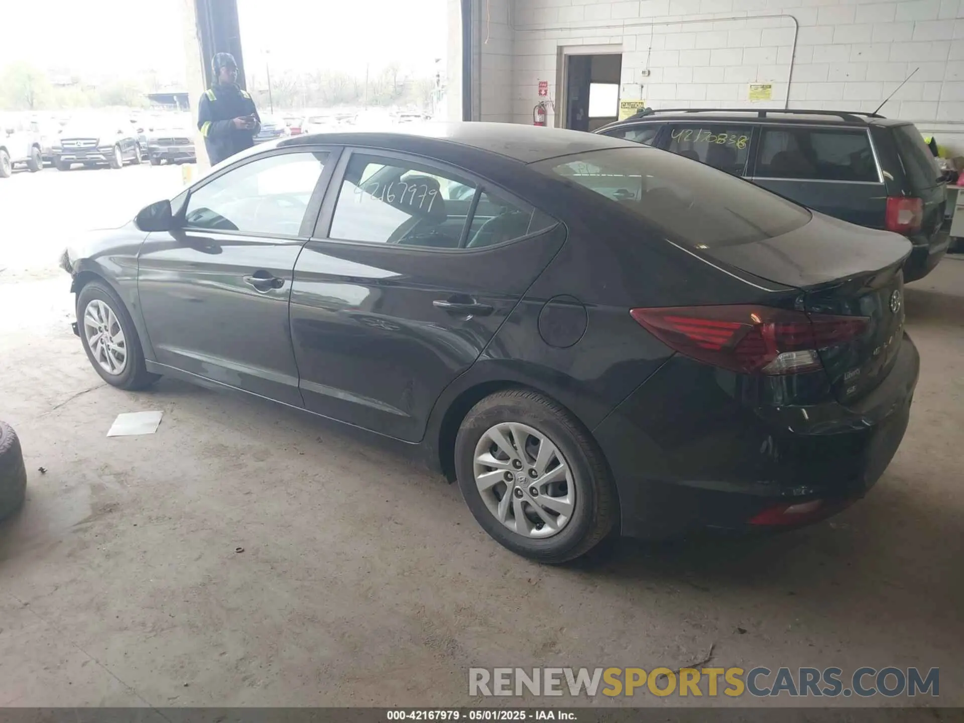 3 Photograph of a damaged car KMHD74LF3KU875231 HYUNDAI ELANTRA 2019