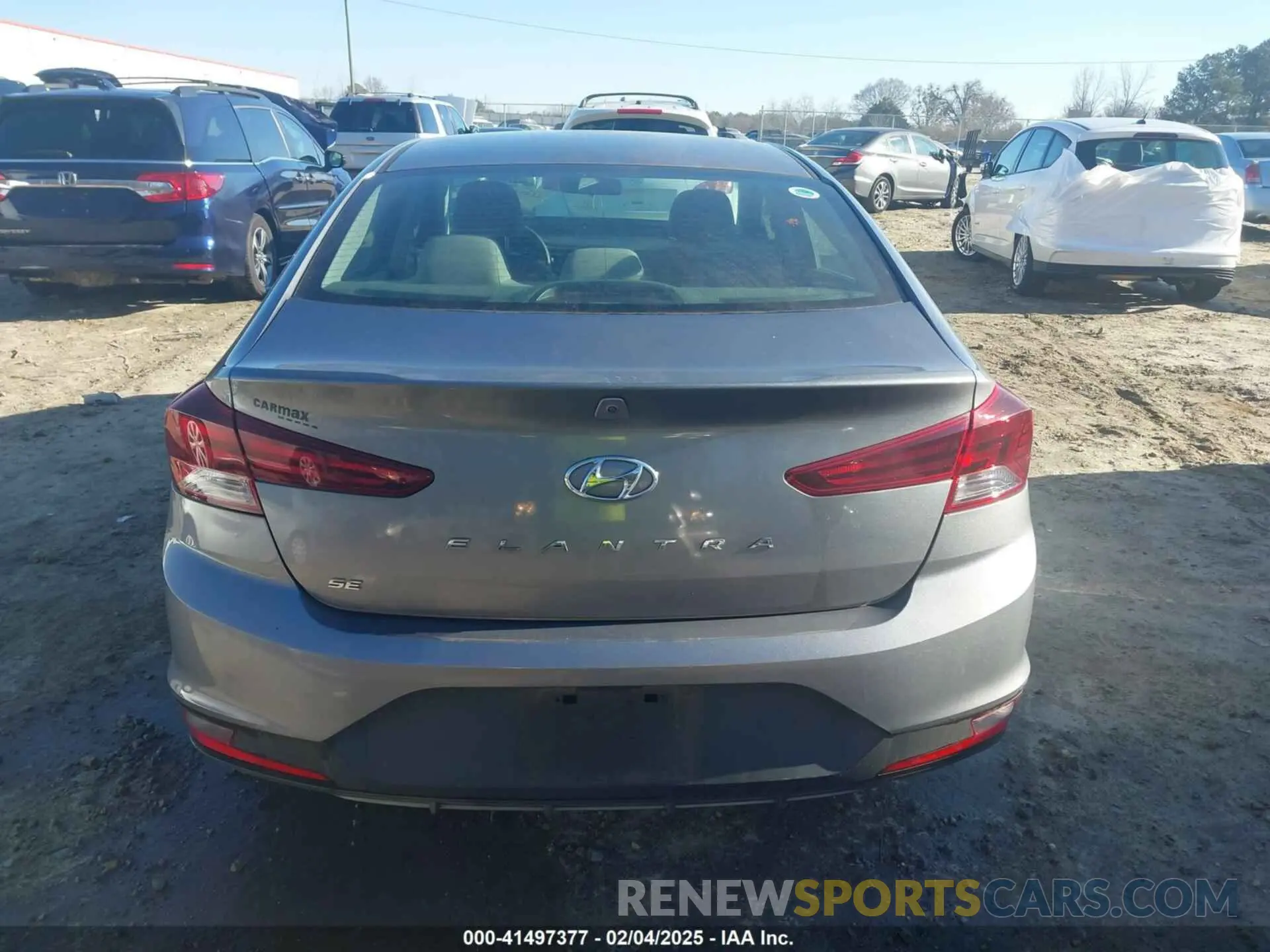 16 Photograph of a damaged car KMHD74LF4KU833618 HYUNDAI ELANTRA 2019