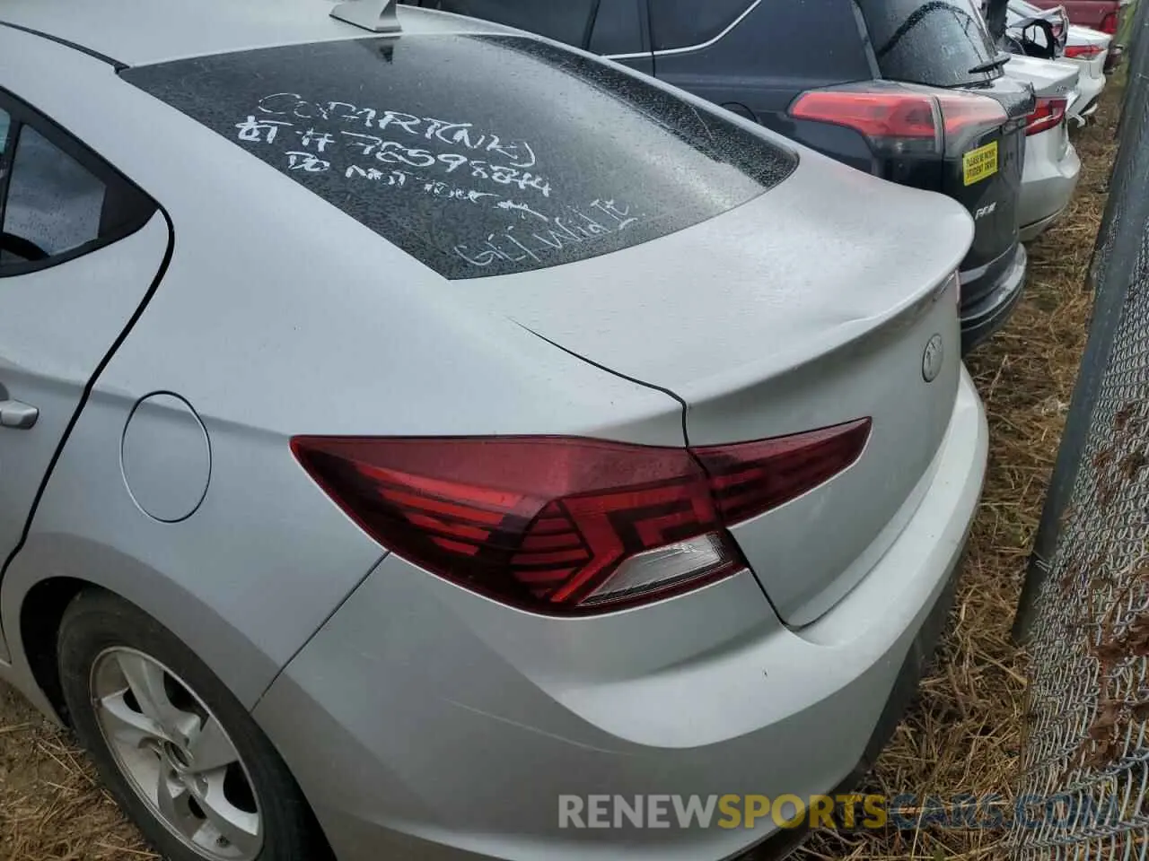 6 Photograph of a damaged car KMHD74LF4KU840259 HYUNDAI ELANTRA 2019
