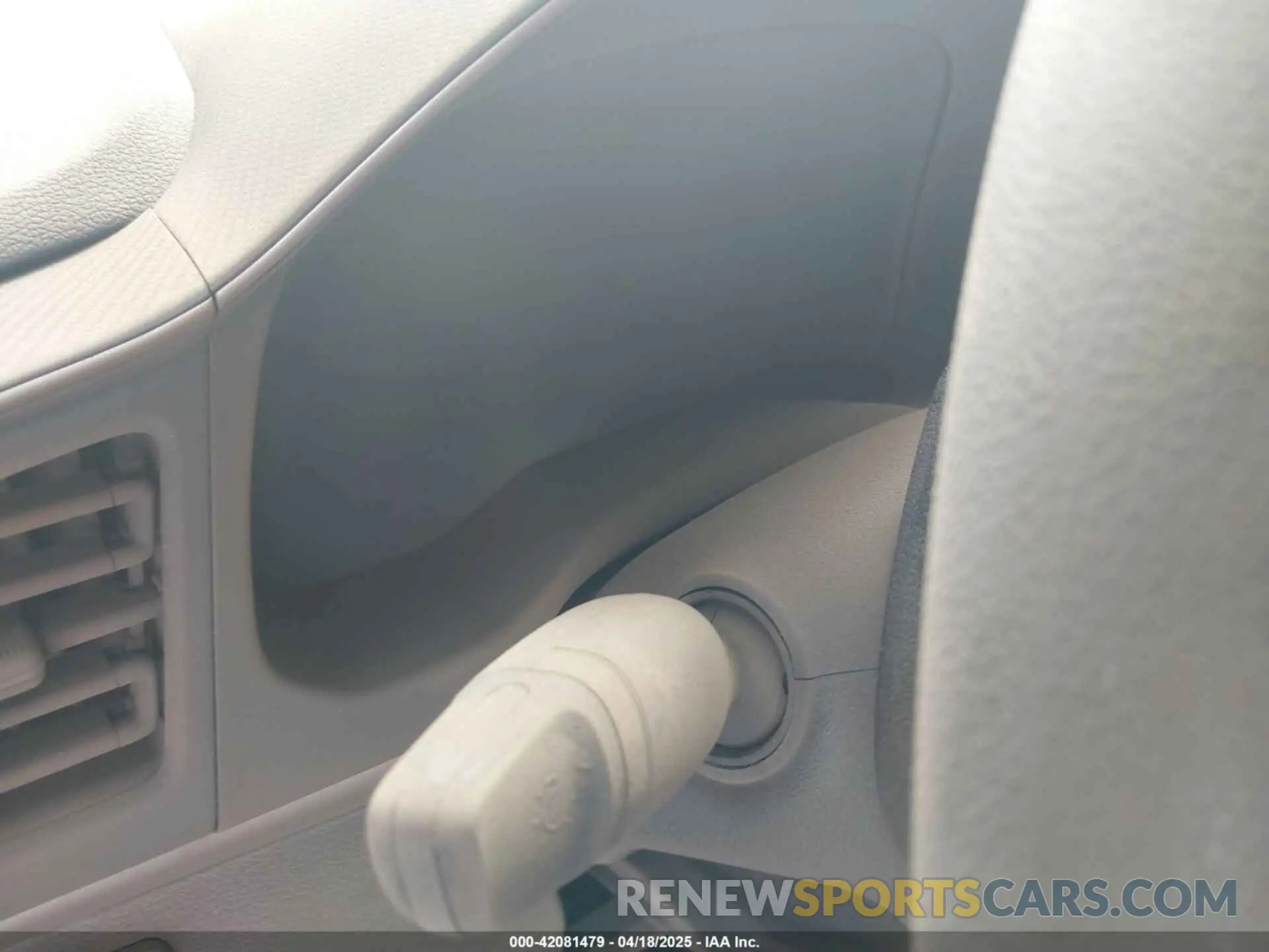 11 Photograph of a damaged car KMHD74LF4KU847101 HYUNDAI ELANTRA 2019