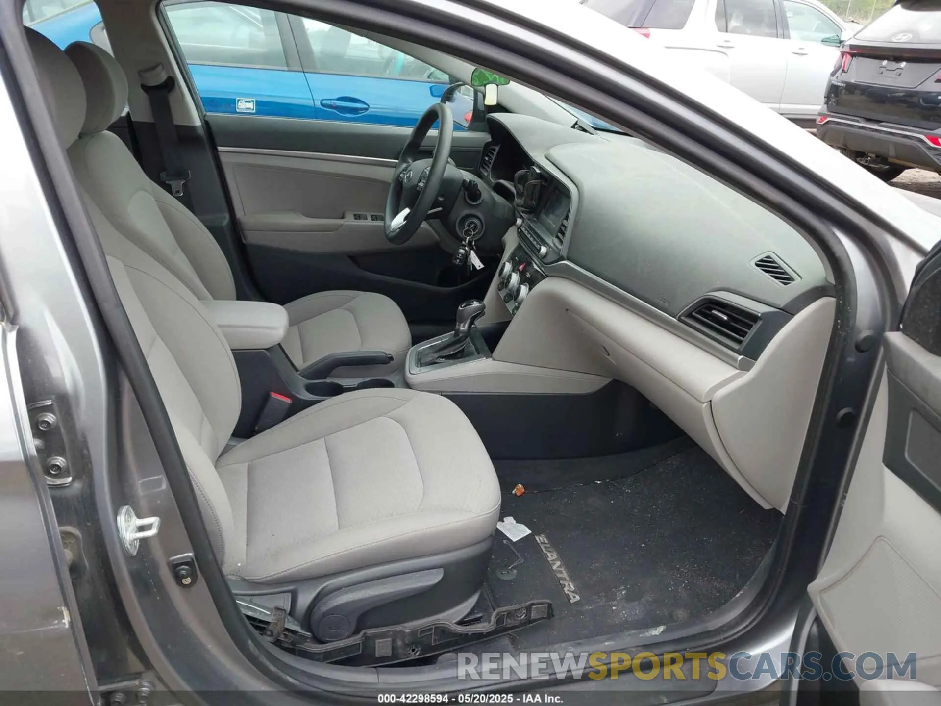 5 Photograph of a damaged car KMHD74LF4KU864786 HYUNDAI ELANTRA 2019