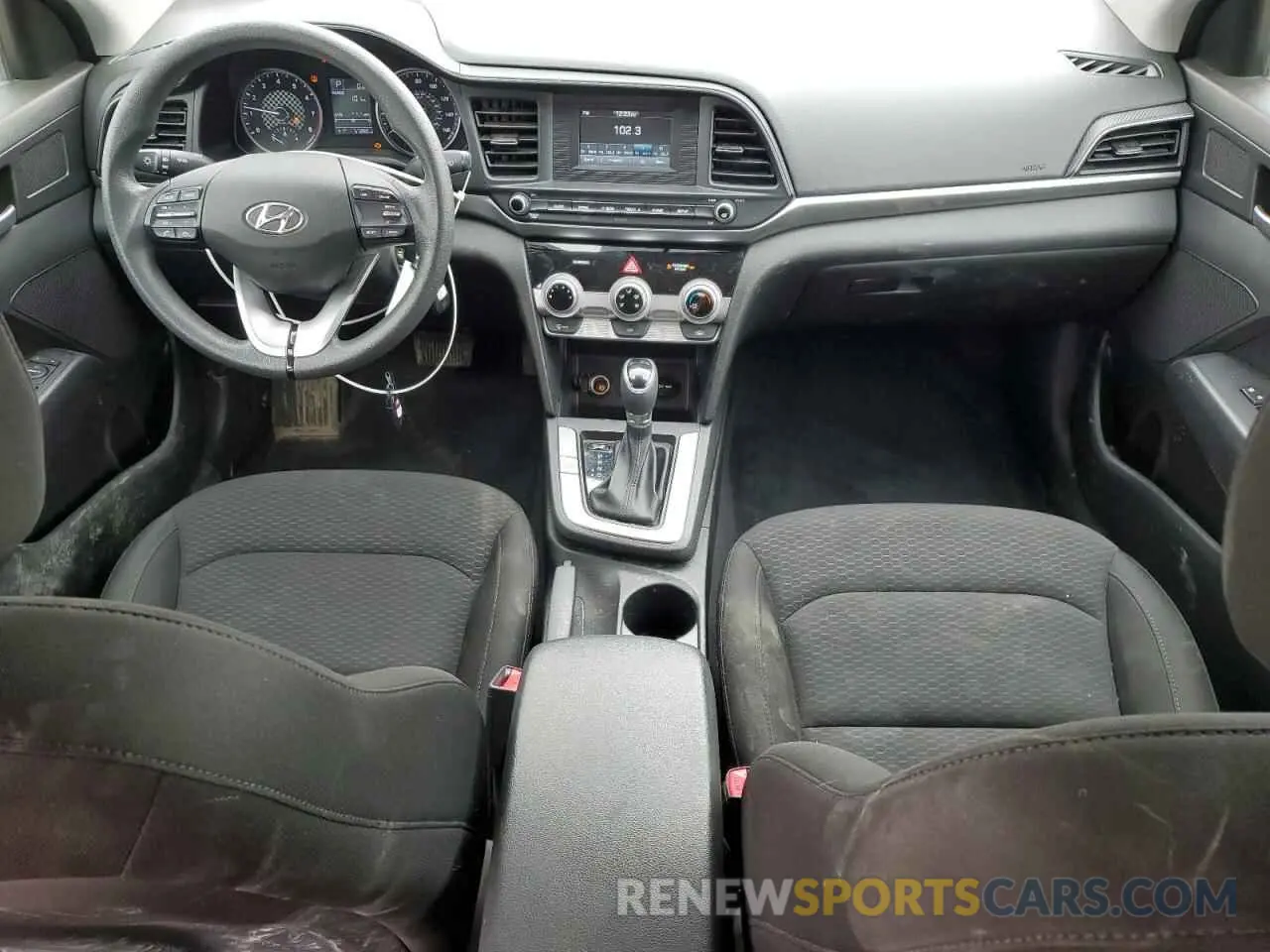 8 Photograph of a damaged car KMHD74LF5KU876557 HYUNDAI ELANTRA 2019