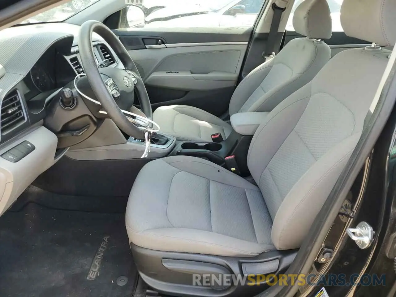 7 Photograph of a damaged car KMHD74LF6KU754094 HYUNDAI ELANTRA 2019