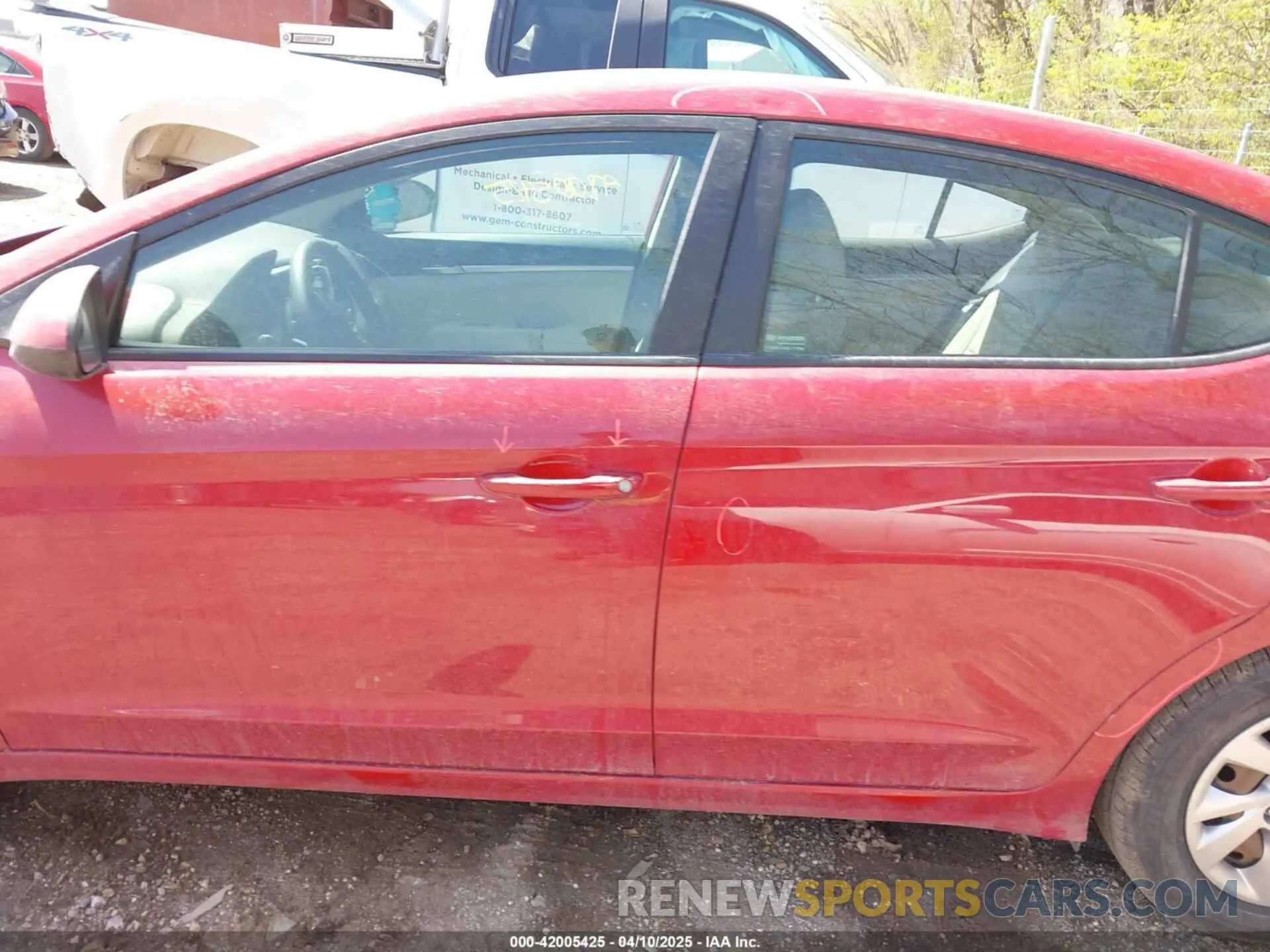 15 Photograph of a damaged car KMHD74LF6KU817159 HYUNDAI ELANTRA 2019