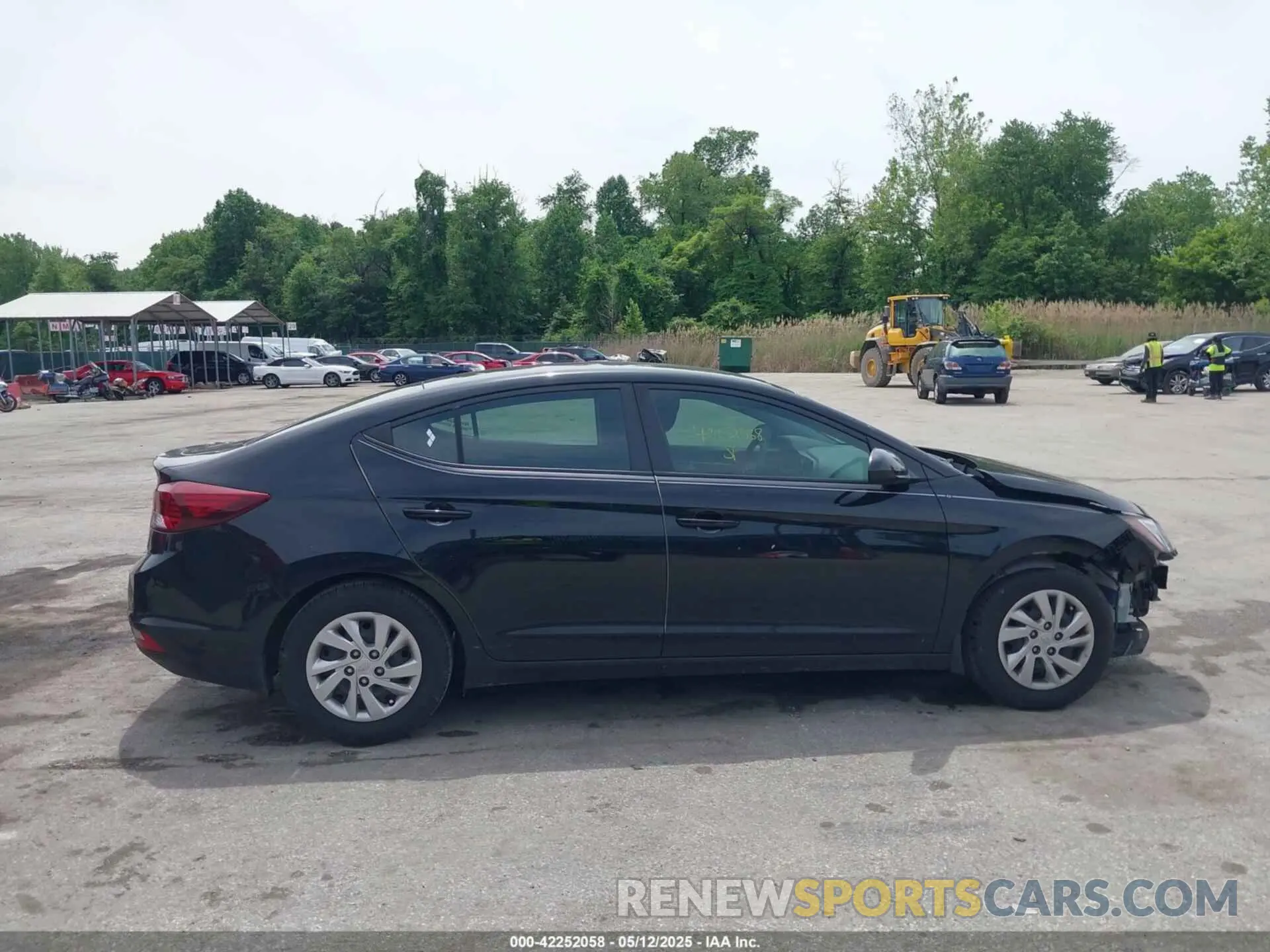 14 Photograph of a damaged car KMHD74LF6KU824385 HYUNDAI ELANTRA 2019