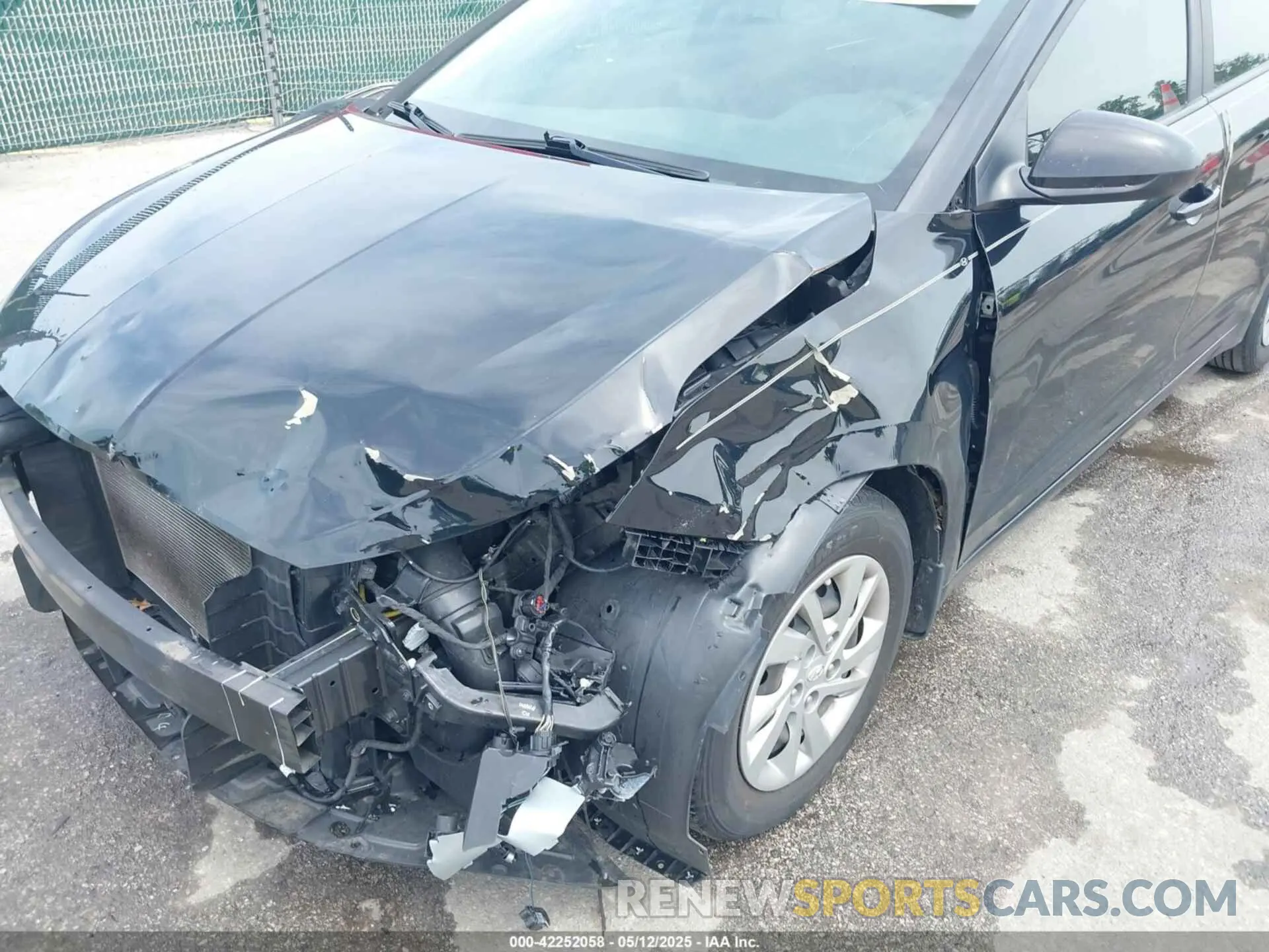 6 Photograph of a damaged car KMHD74LF6KU824385 HYUNDAI ELANTRA 2019